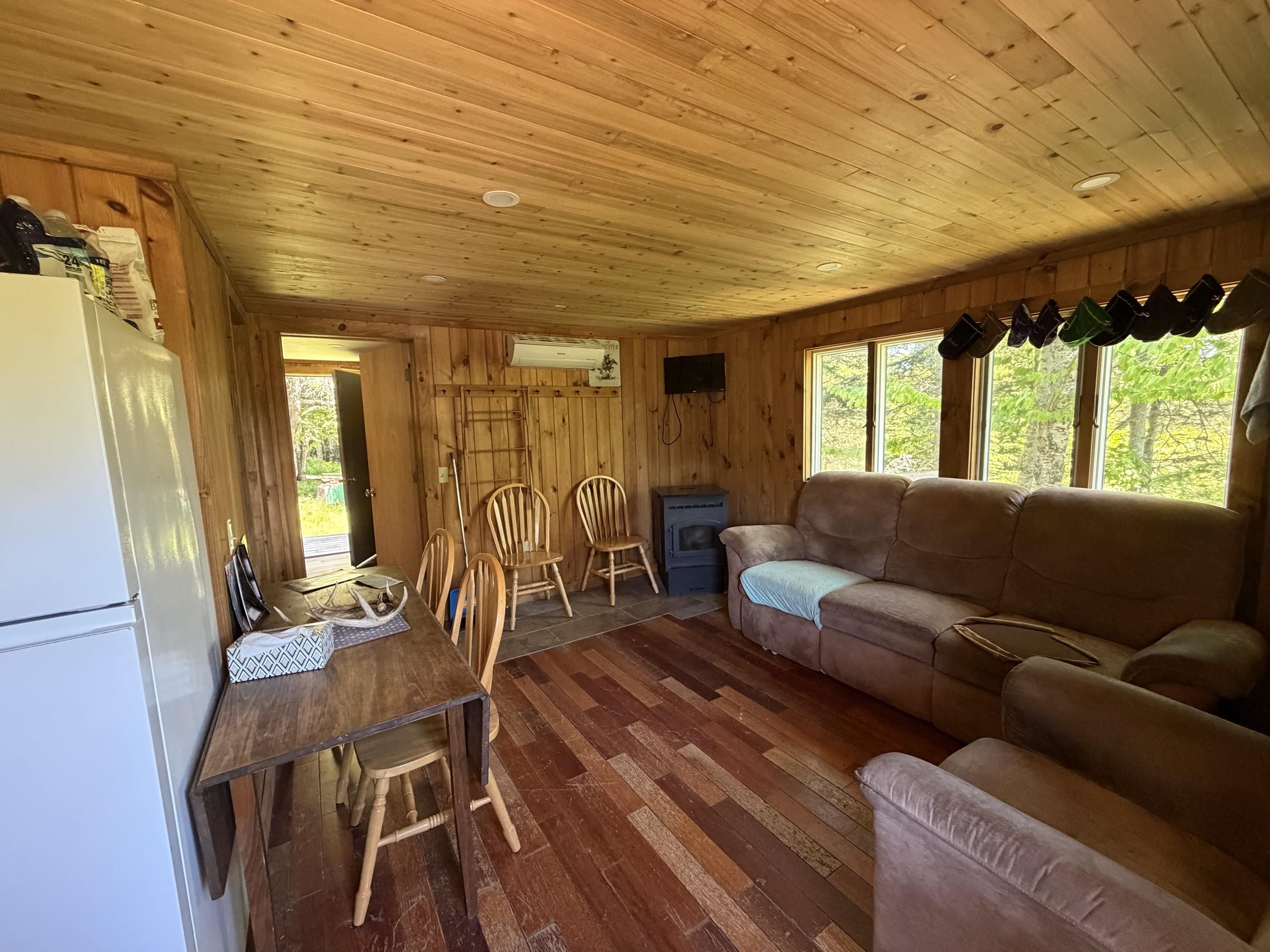 17 Cone Ps, Pittsburg, NH 03592
