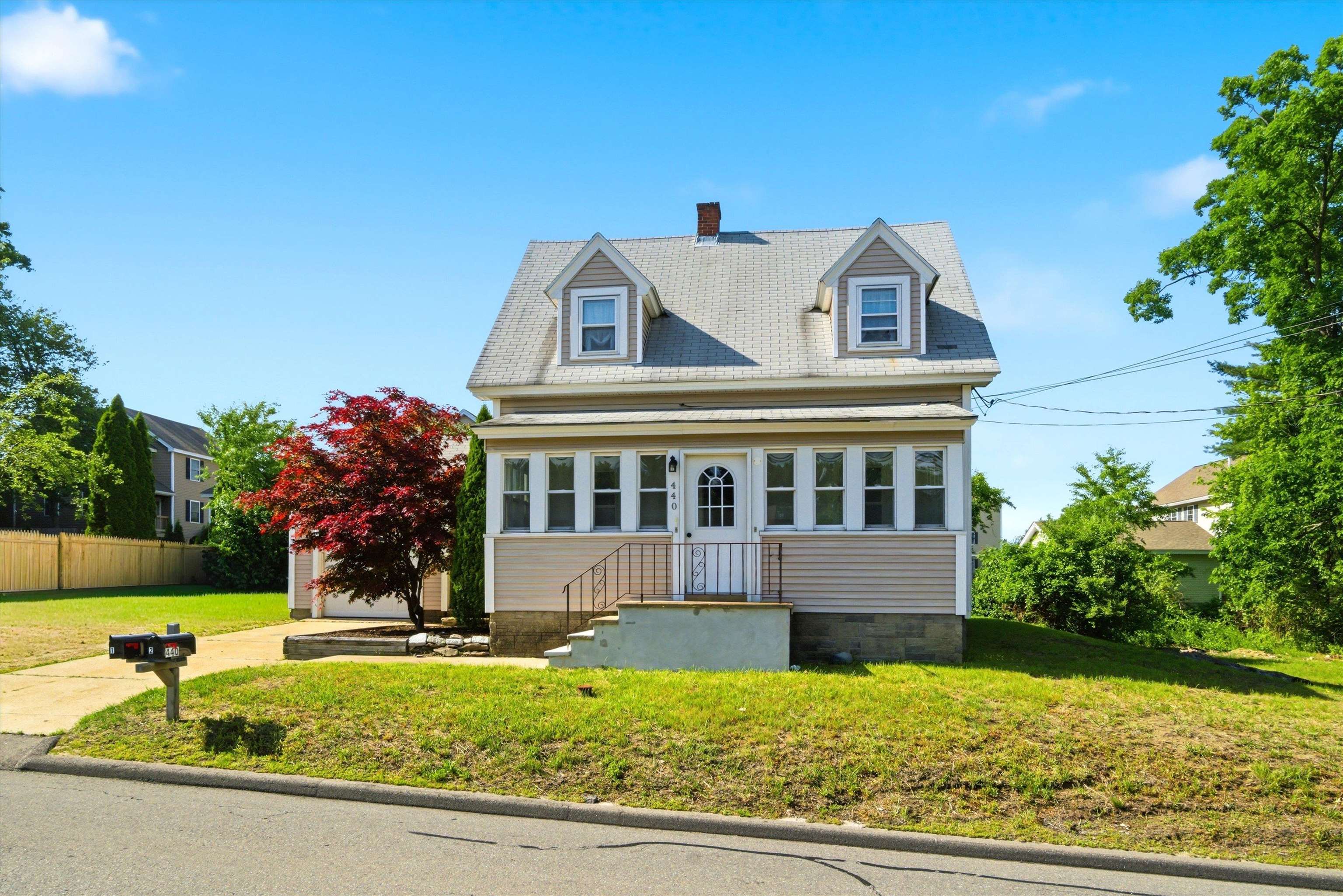 440 Gold St, Manchester, NH 03103