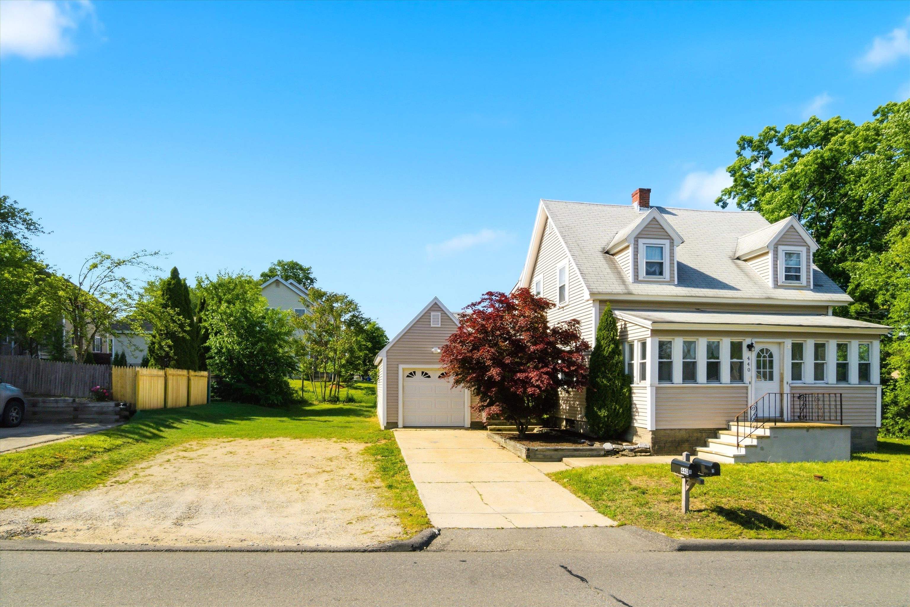 440 Gold St, Manchester, NH 03103