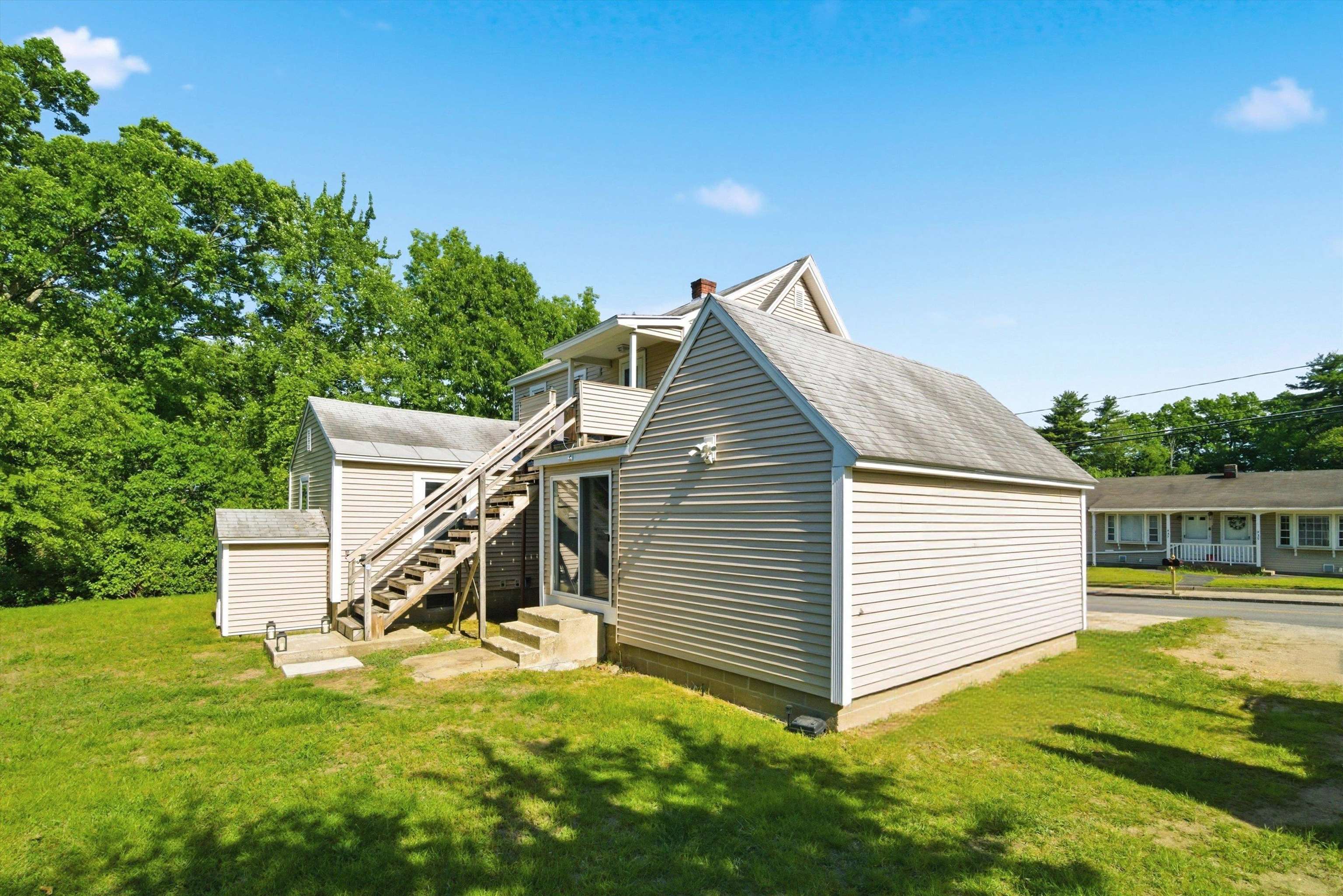 440 Gold St, Manchester, NH 03103