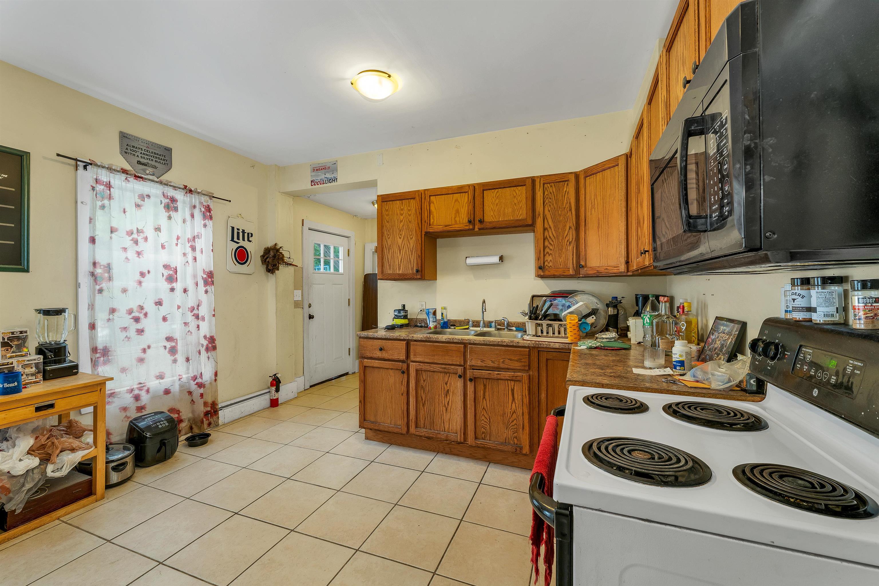 132 Maple Ave, Claremont, NH 03743