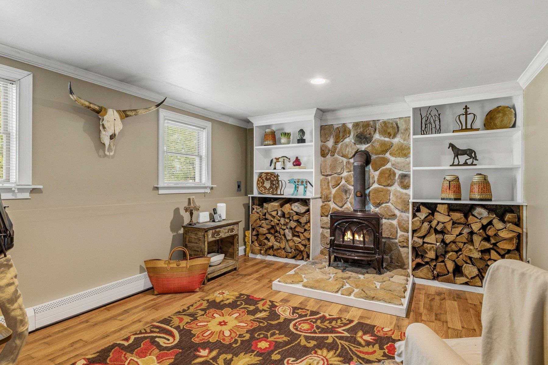 2 Garrison Ln, Madbury, NH 03823