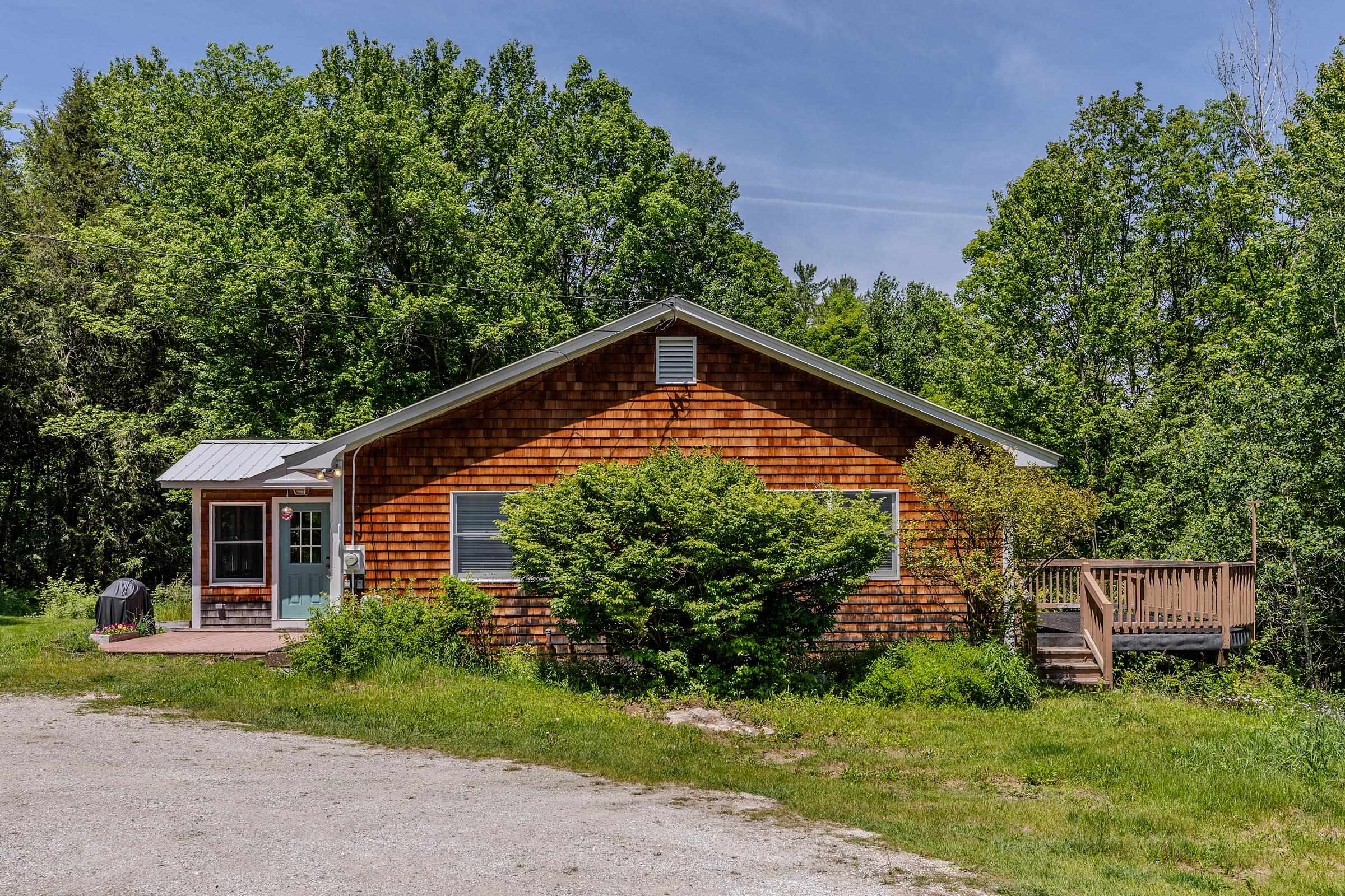 Photo 2 of Single family home for sale at 494 West River Rd, South Londonderry, VT 05155 | MLS# 5093410 | Listing updated on 2026-09-17