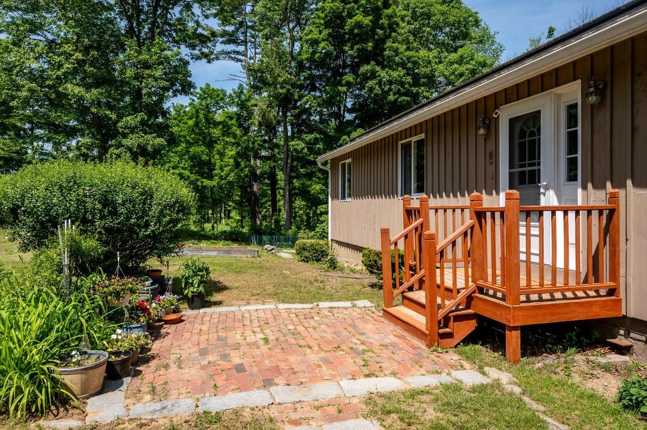 299 Middle Rd, Brentwood, NH 03833