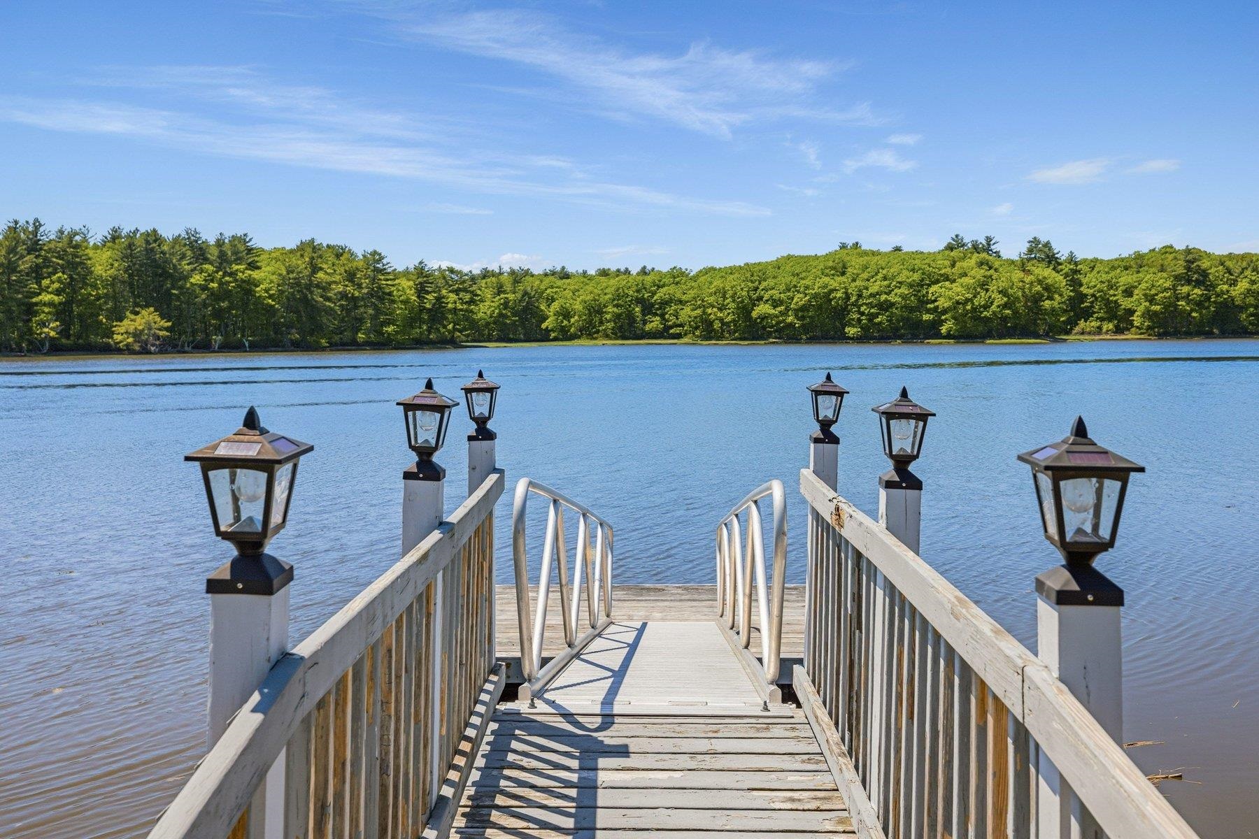 177 Spur Rd, Dover, NH 03820