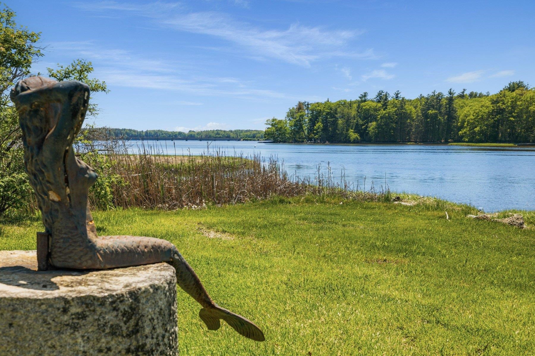 177 Spur Rd, Dover, NH 03820