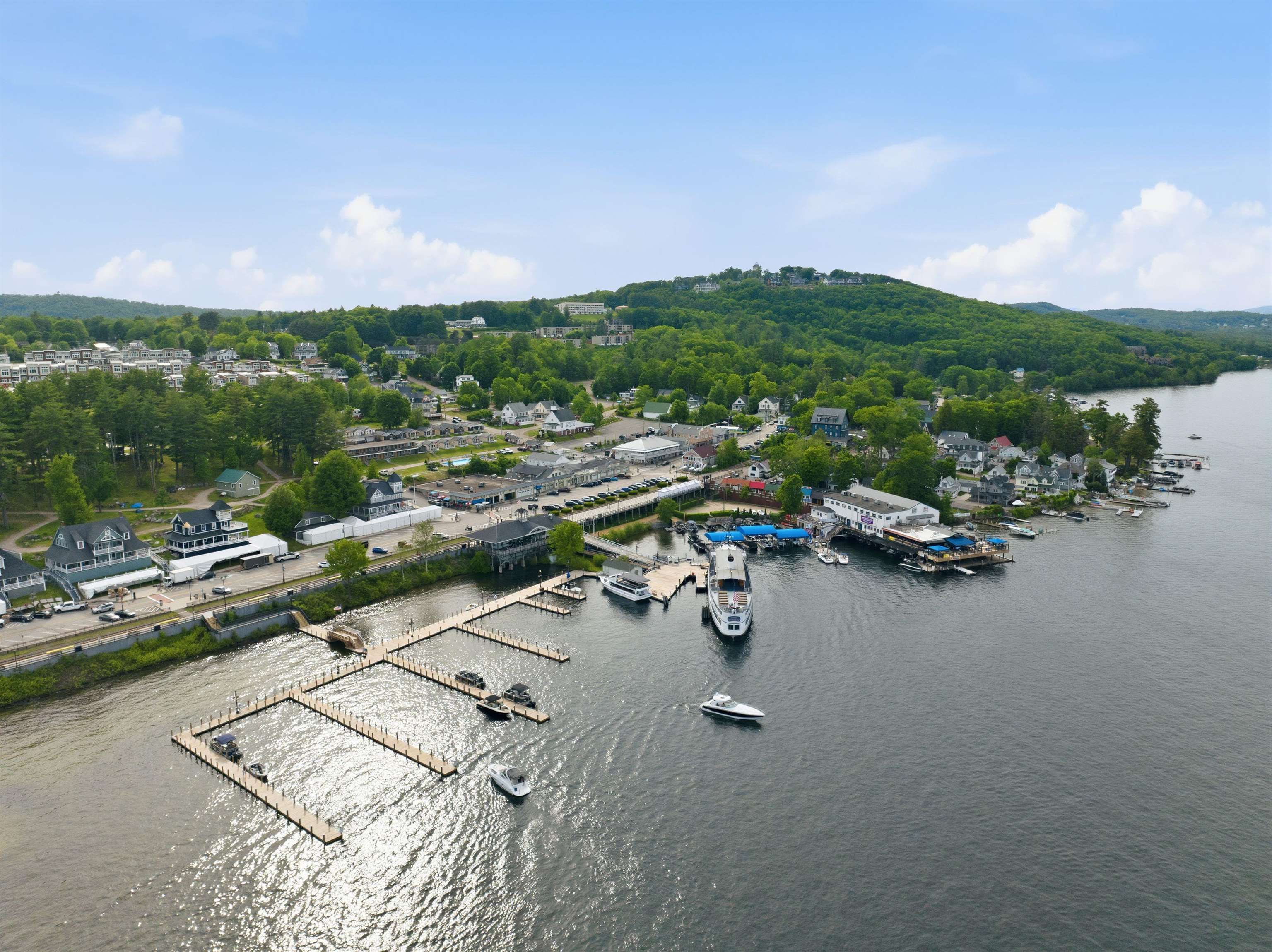 1026 Weirs Boulevard, Laconia, NH, 03246