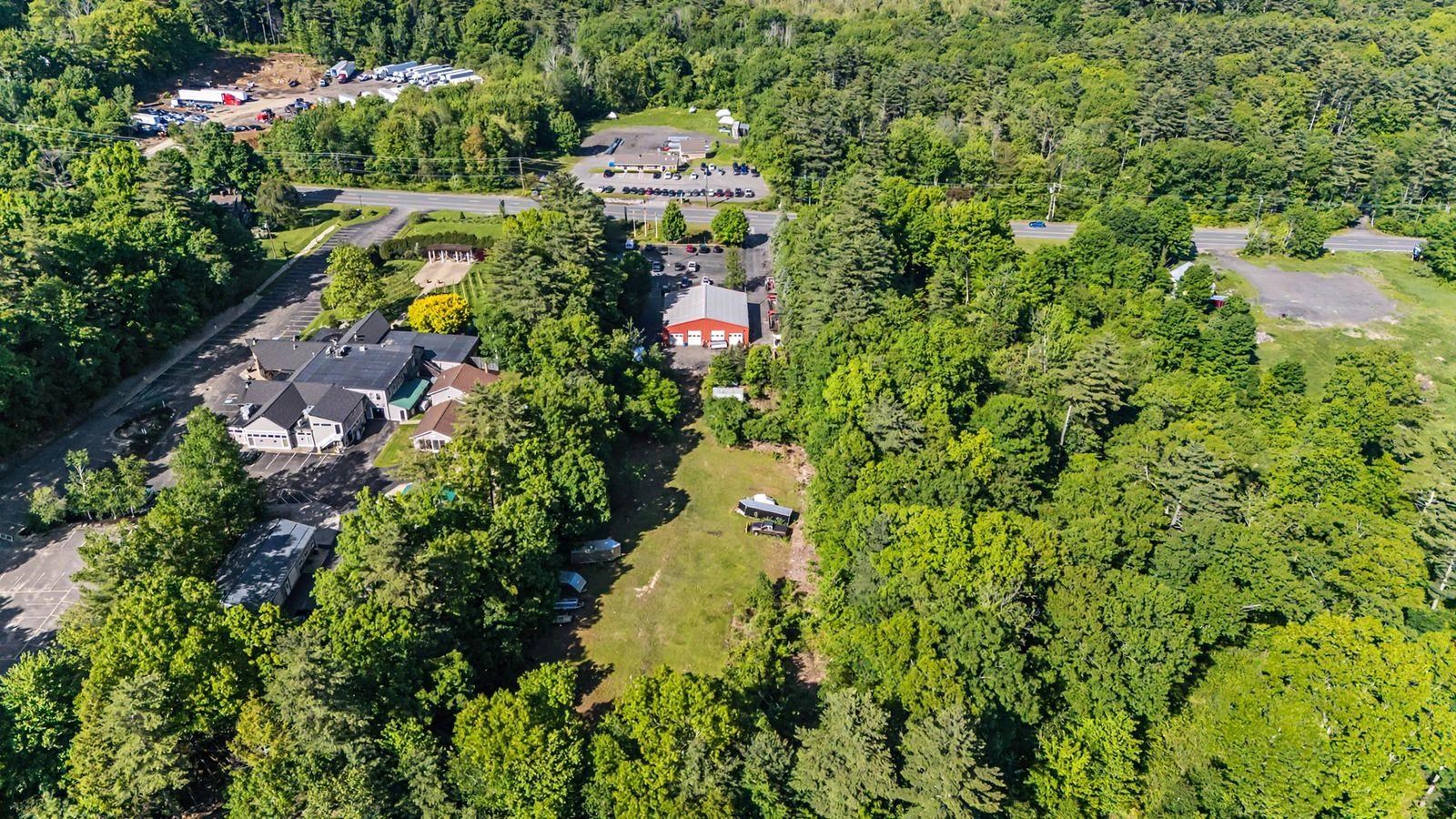 203 Rockingham Rd, Derry, NH 03038