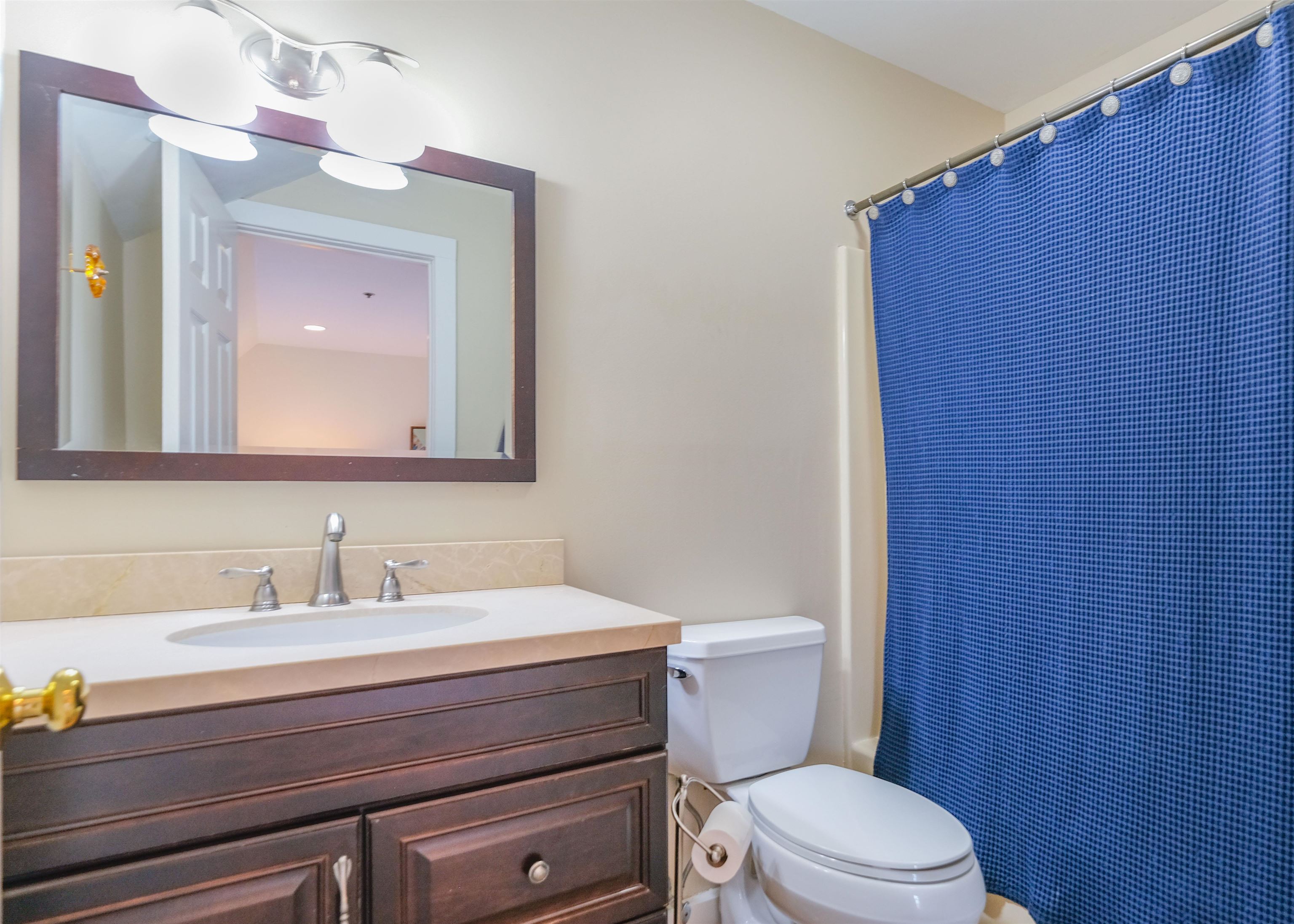 Primary full bath 25472046