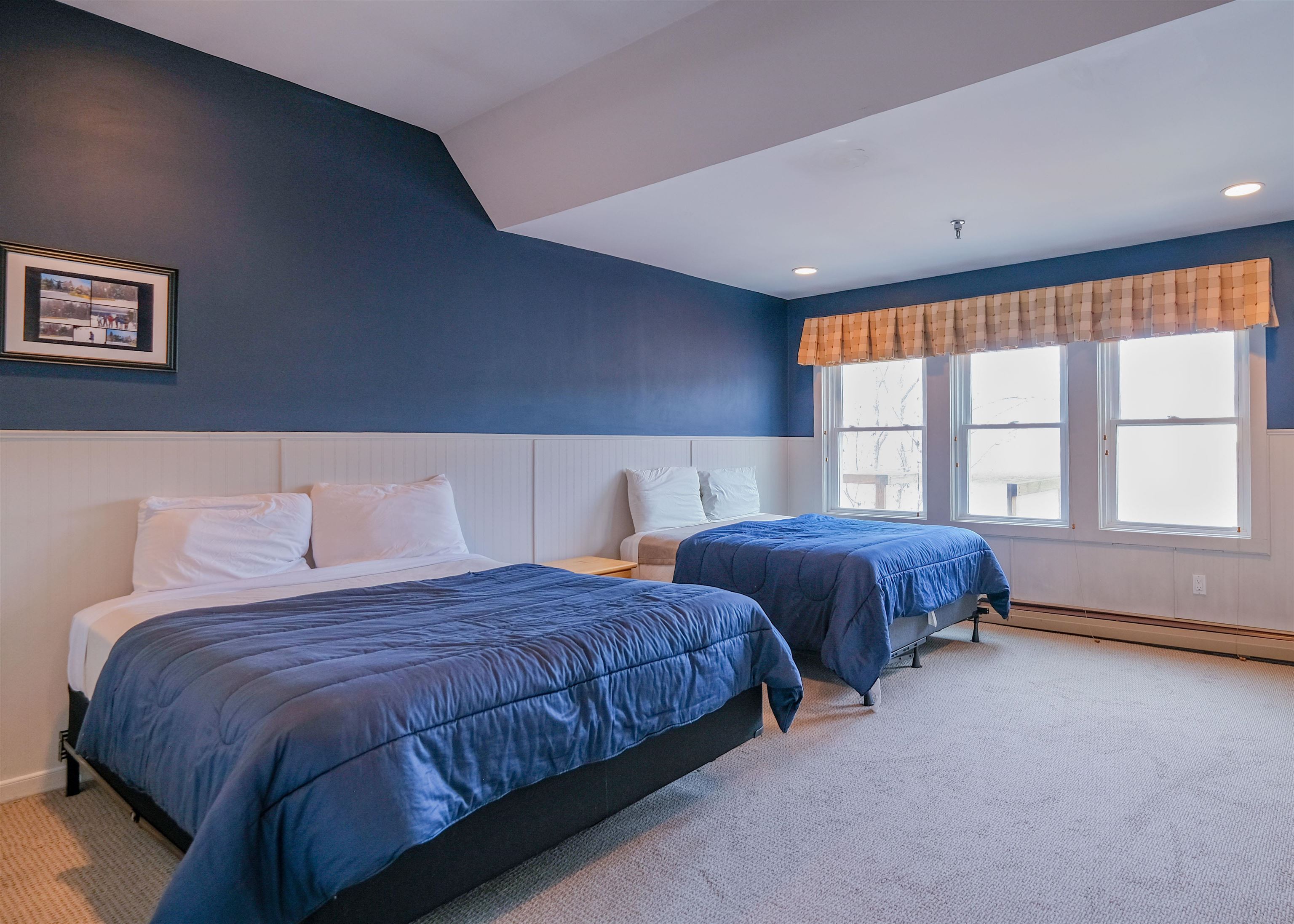 Bedroom on top floor 25472056