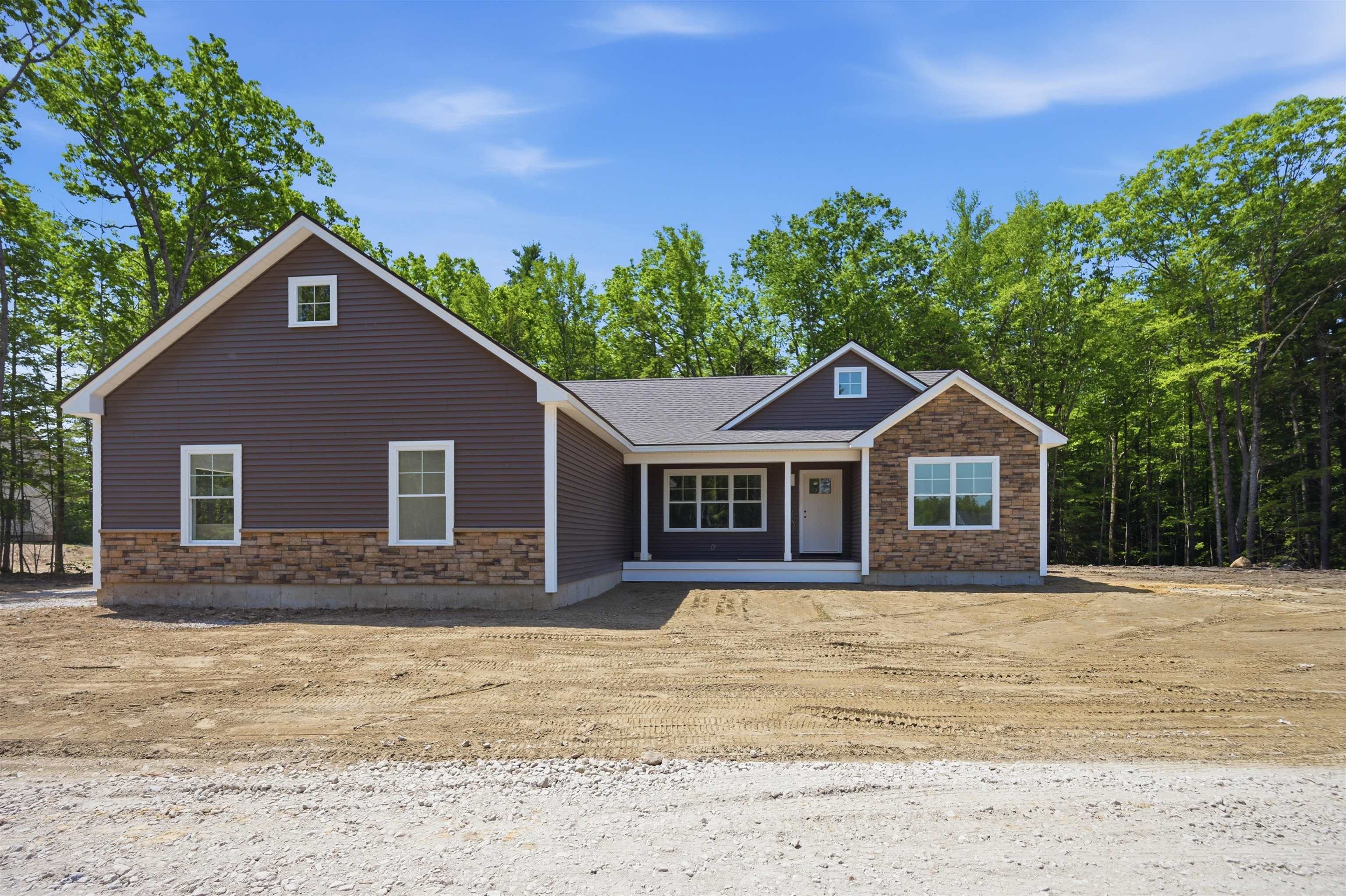19 Bald Hill Rd, Raymond, NH 03077