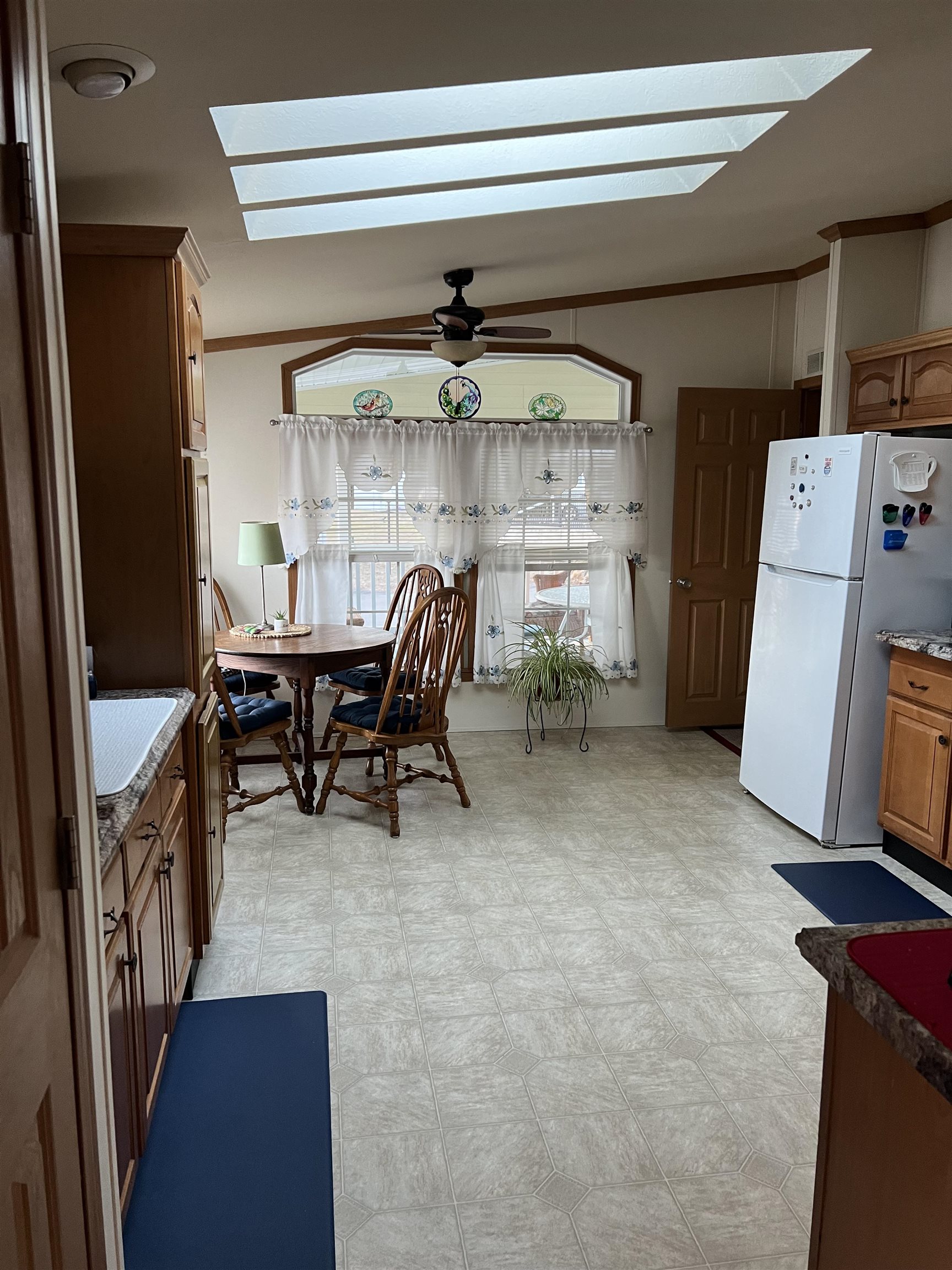 2 Lilac Dr, Rochester, NH 03867