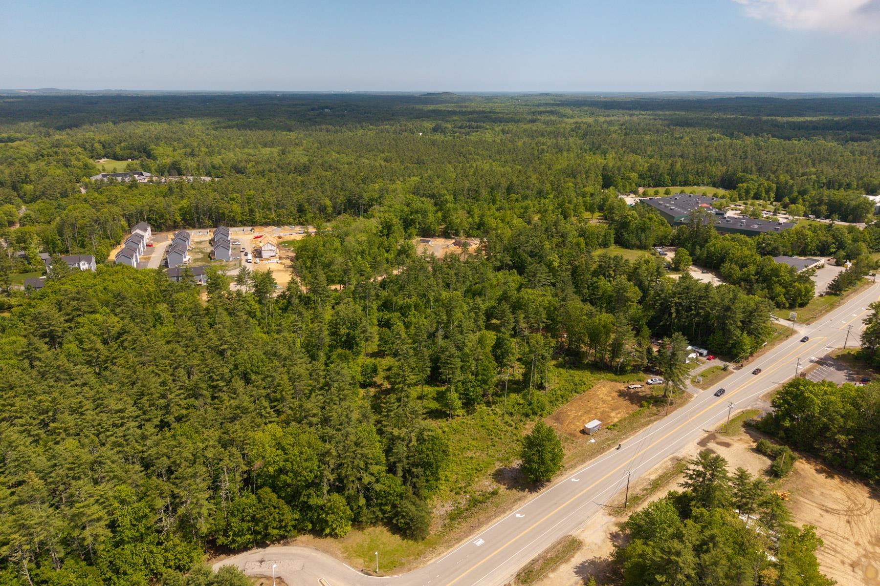 555 Calef Hw, Barrington, NH 03825
