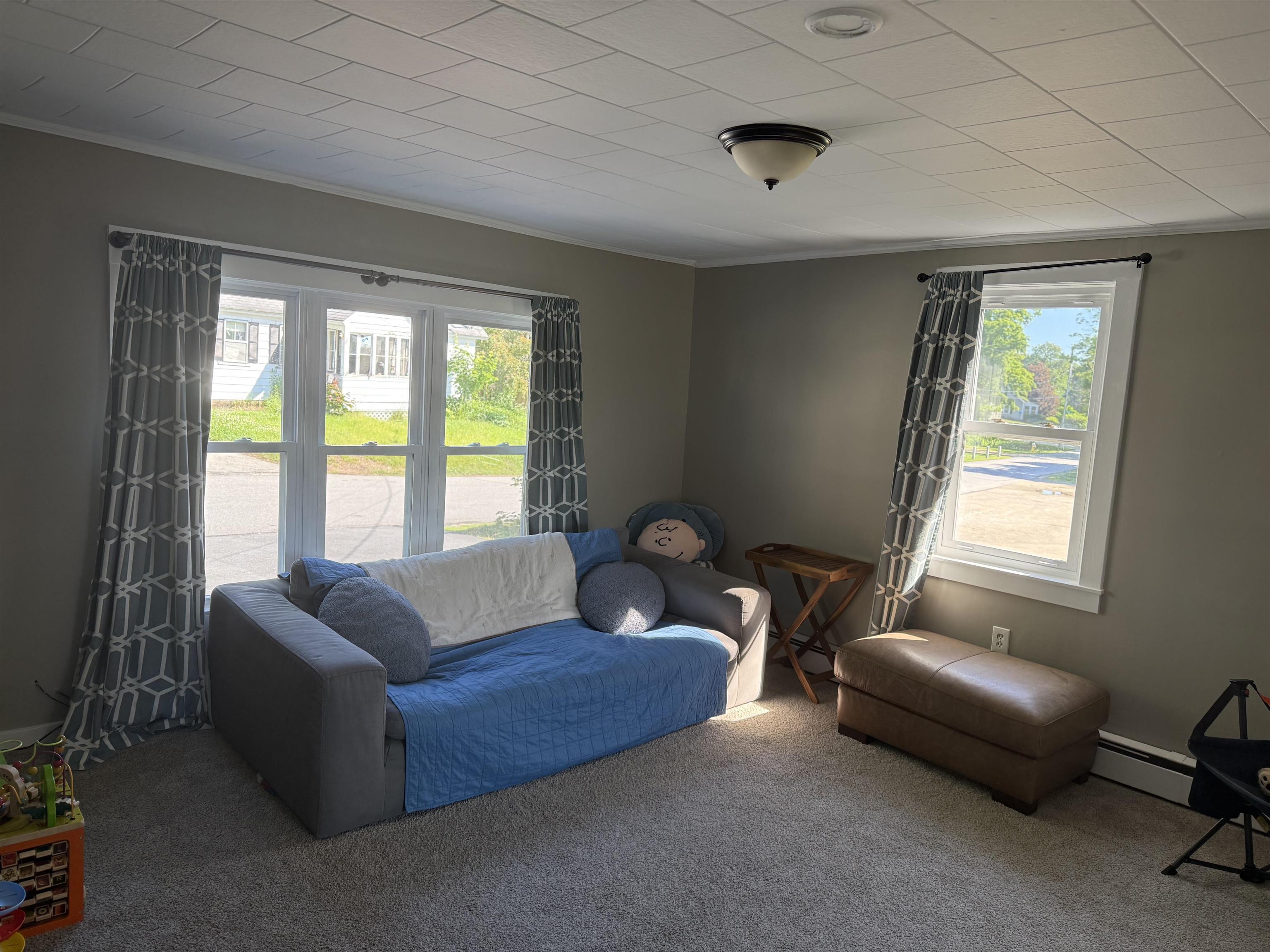 15 Watson St, Pittsfield, NH 03263