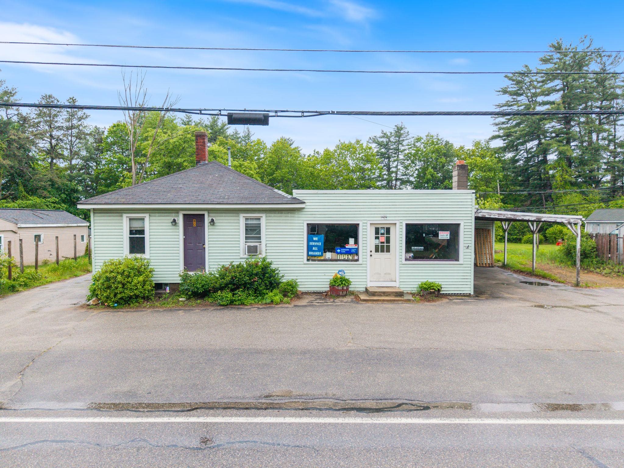 80 Chestnut Hill Rd, Rochester, NH 03867