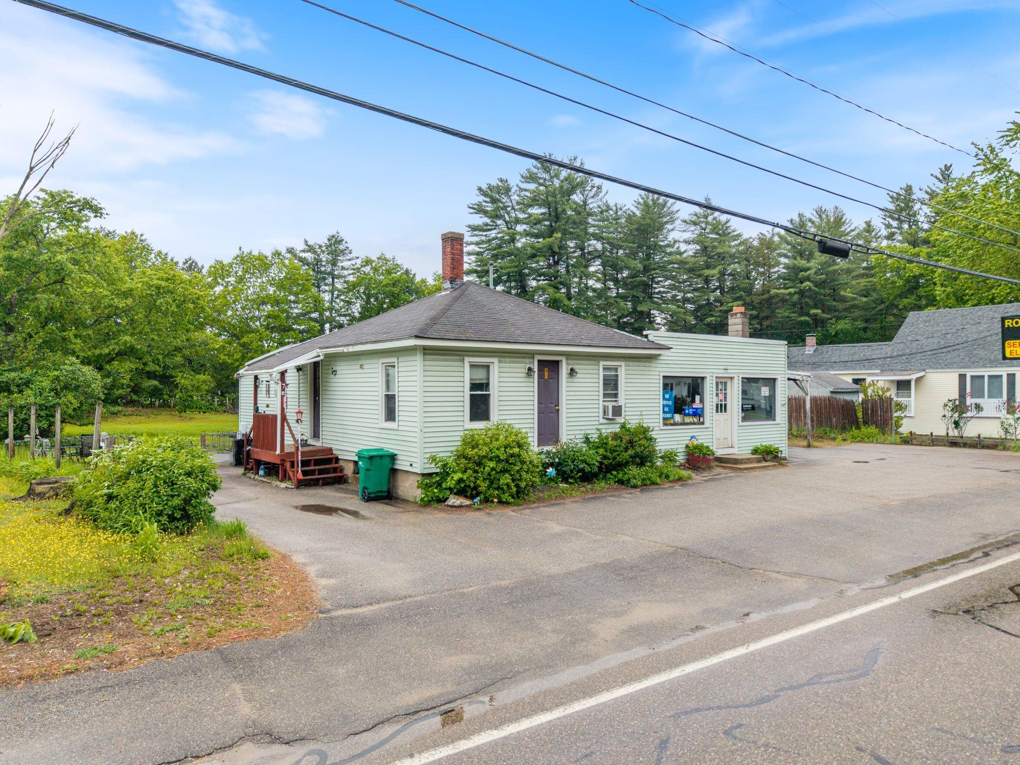 80 Chestnut Hill Rd, Rochester, NH 03867