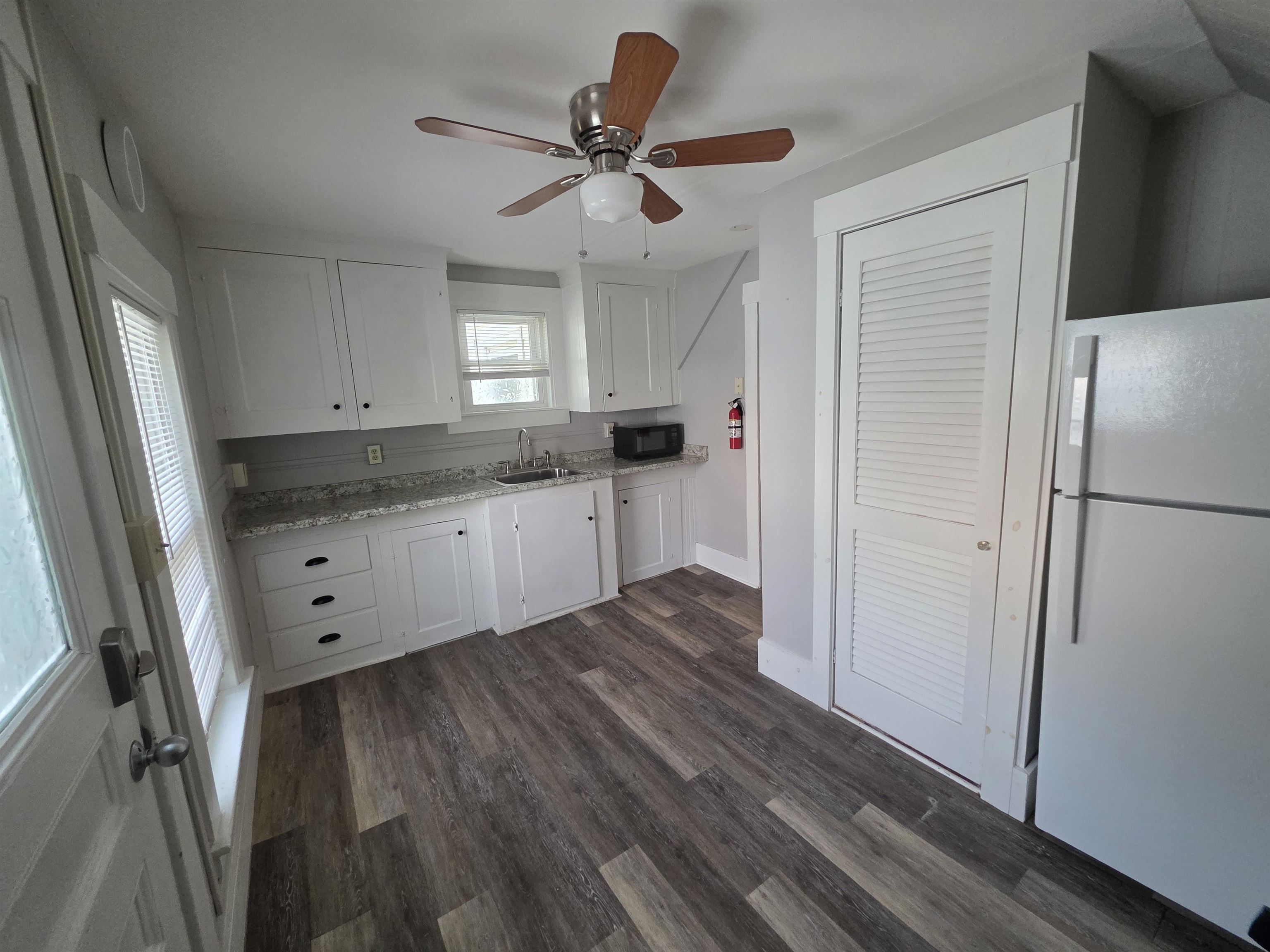 6 Pine St, Lebanon, NH 03766