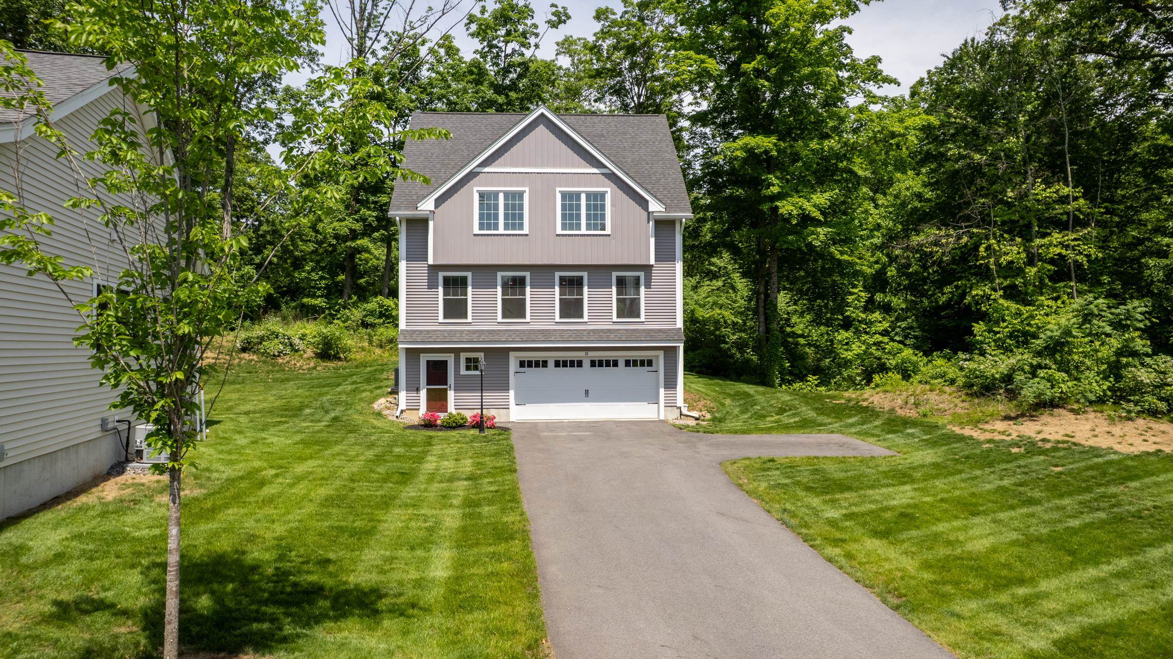 32 Copley Dr, Dover, NH 03820