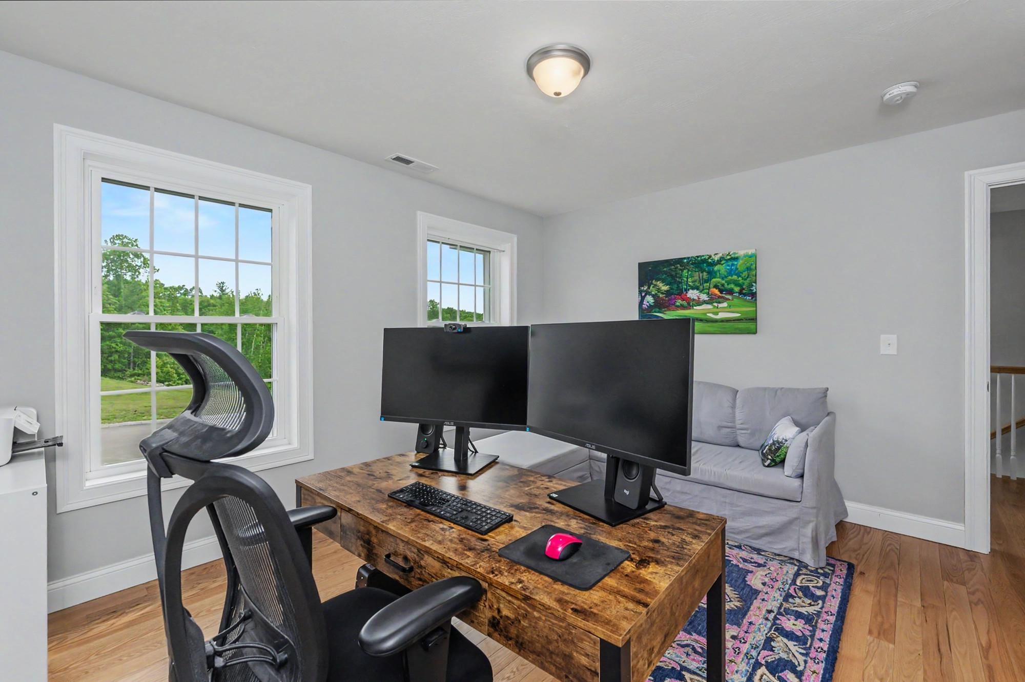 265 Standish Ln, Hudson, NH 03051