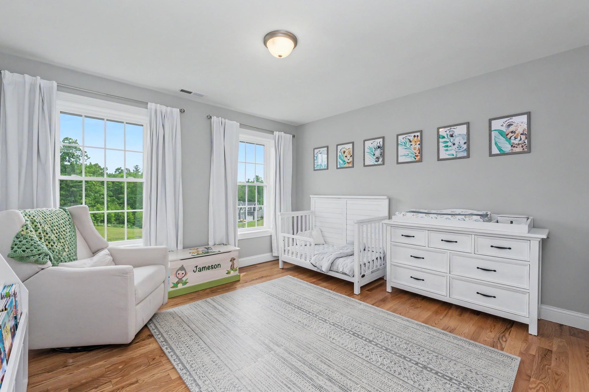 265 Standish Ln, Hudson, NH 03051