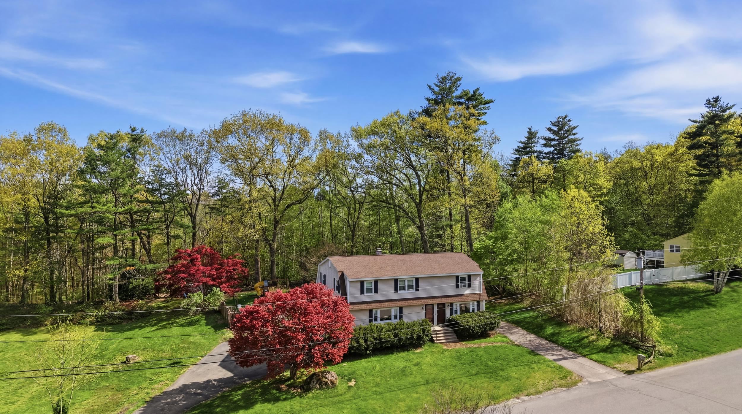 14 Auburn St #B, Plaistow, NH 03865