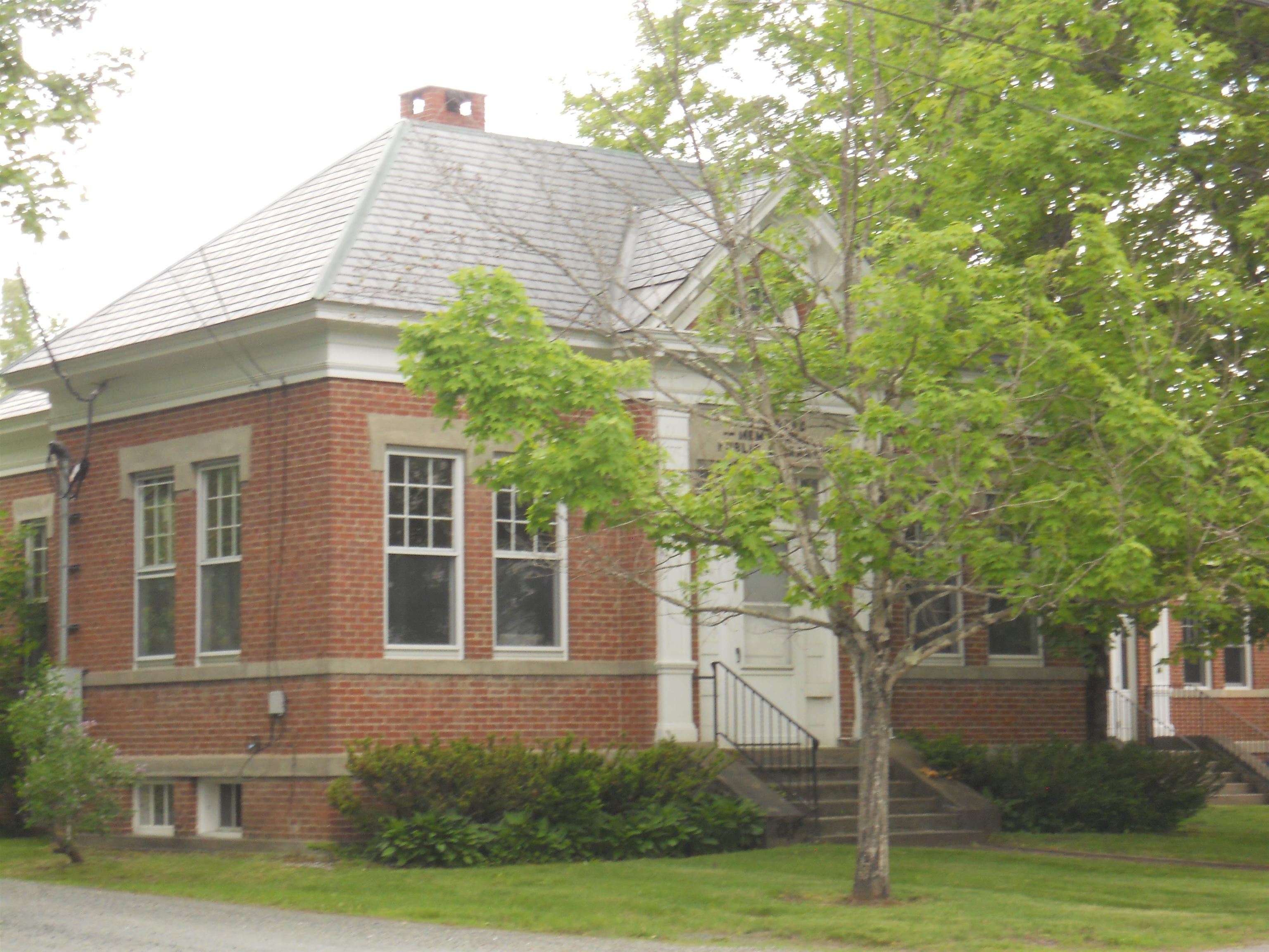 Town Library 25395551