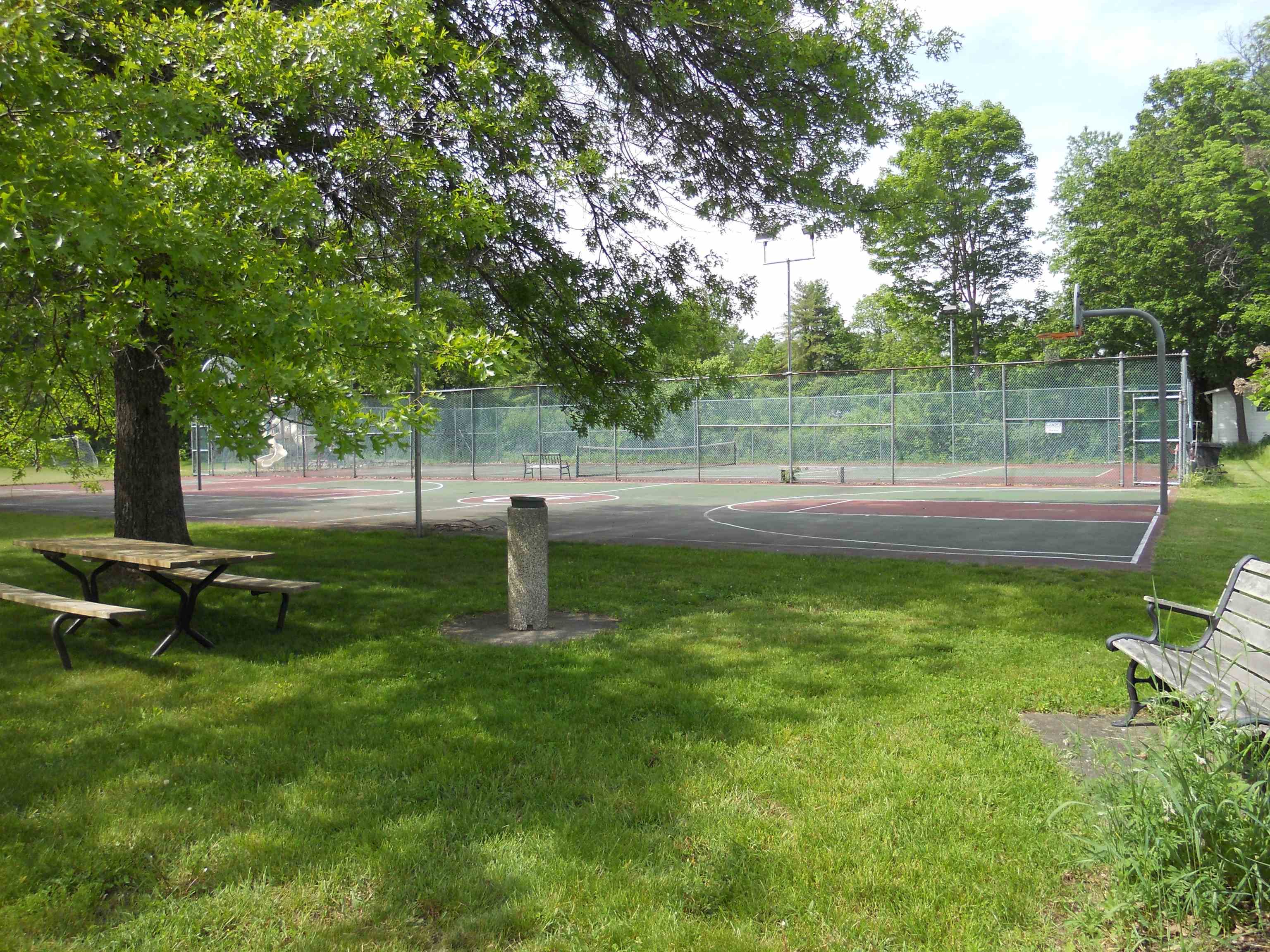 Basketball and Tennis Courts 25462320