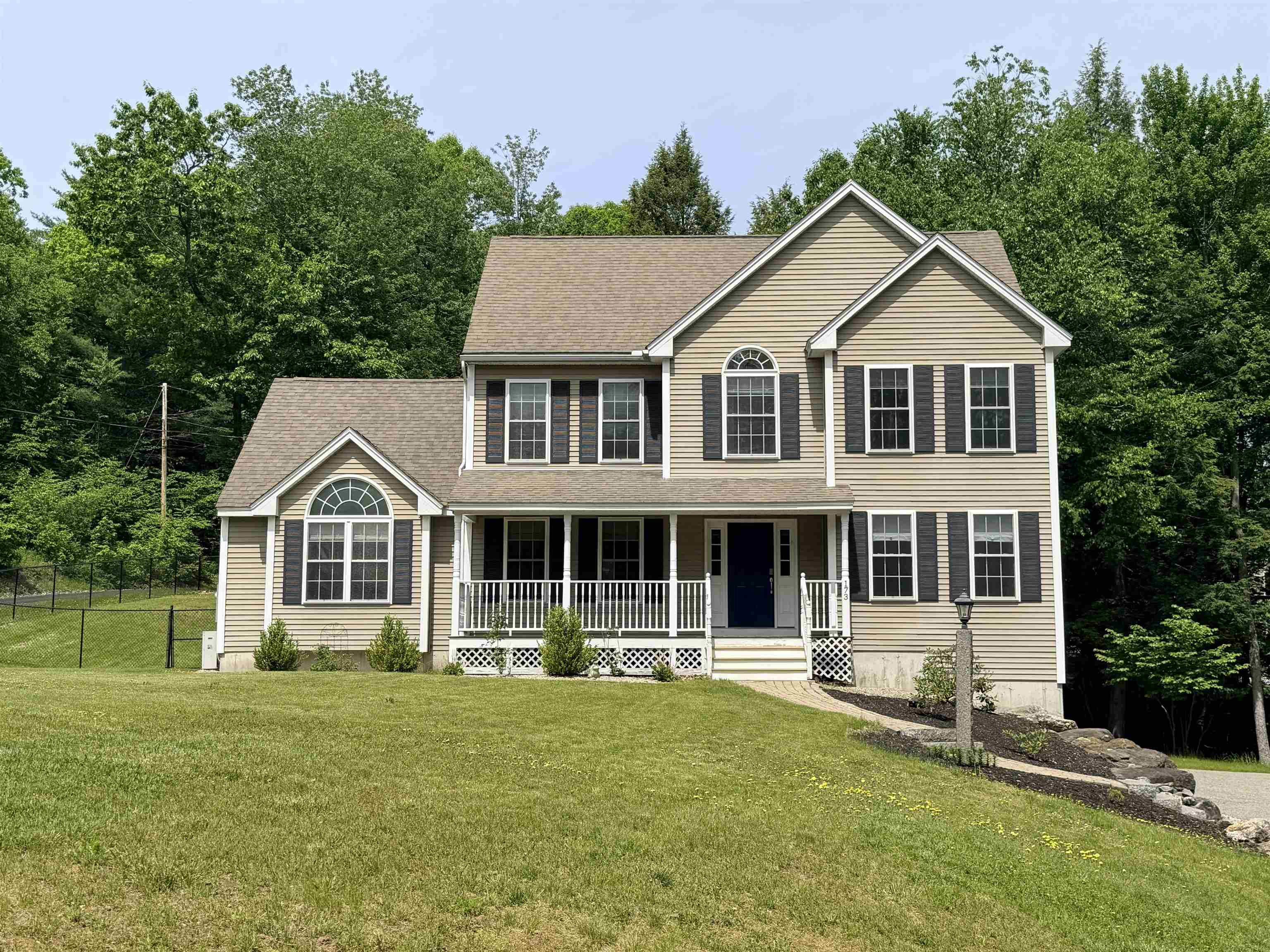 173 Oak Hill Rd, Barrington, NH 03825