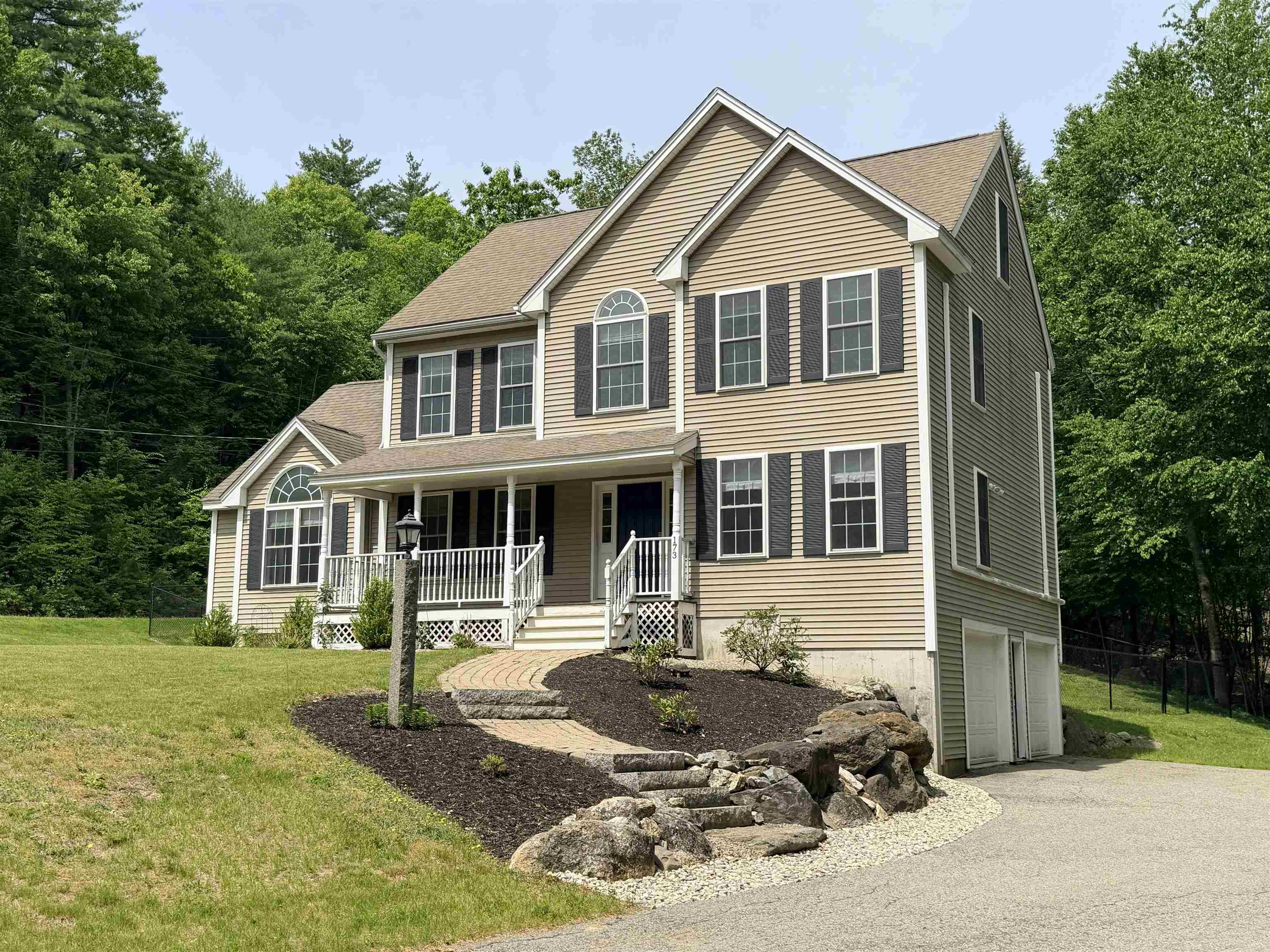 173 Oak Hill Rd, Barrington, NH 03825