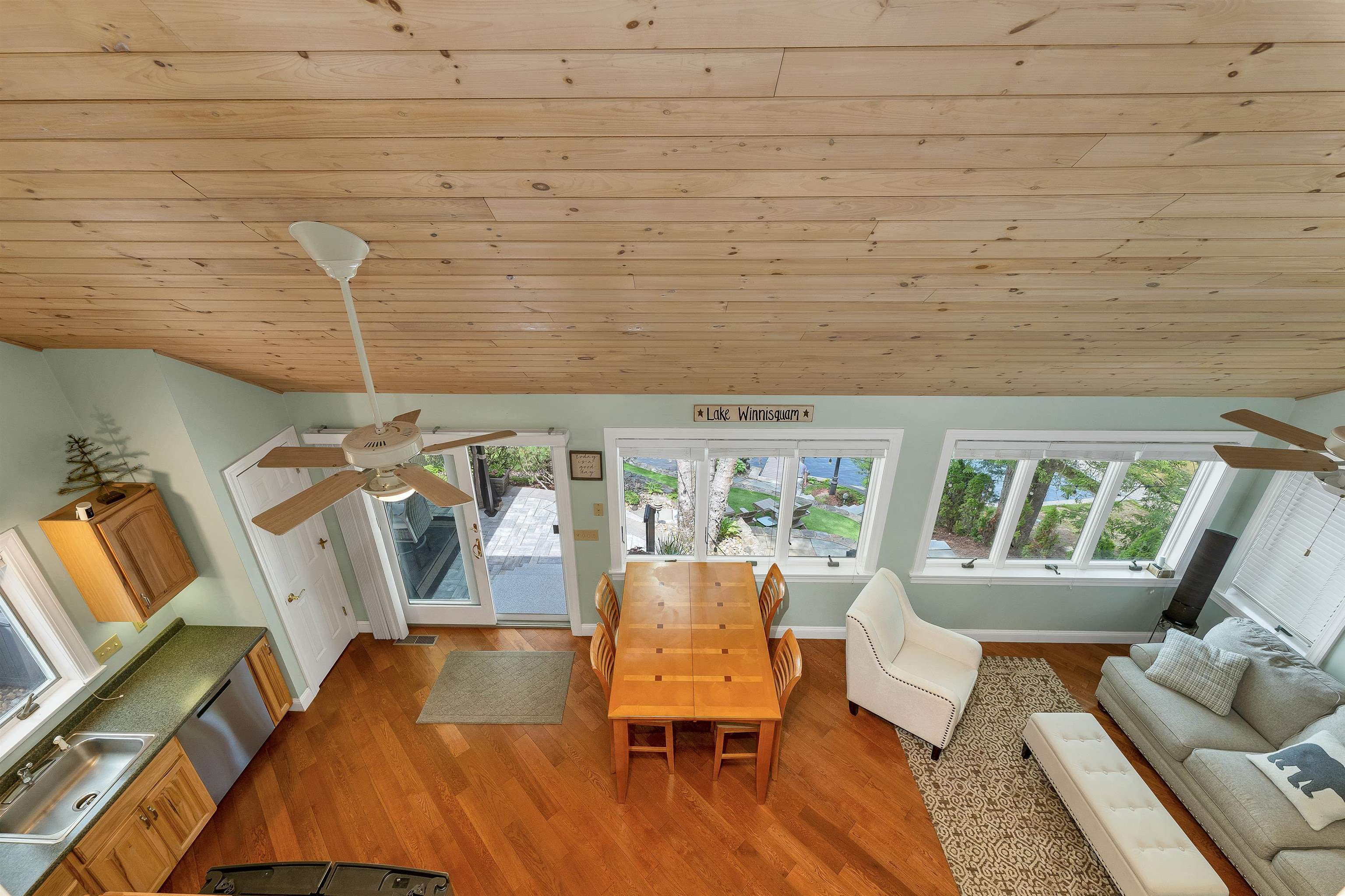 127 Jefferson Rd, Belmont, NH 02330