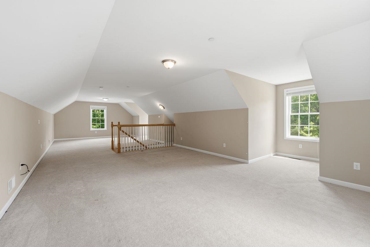14 James Way #009, Hudson, NH 03051