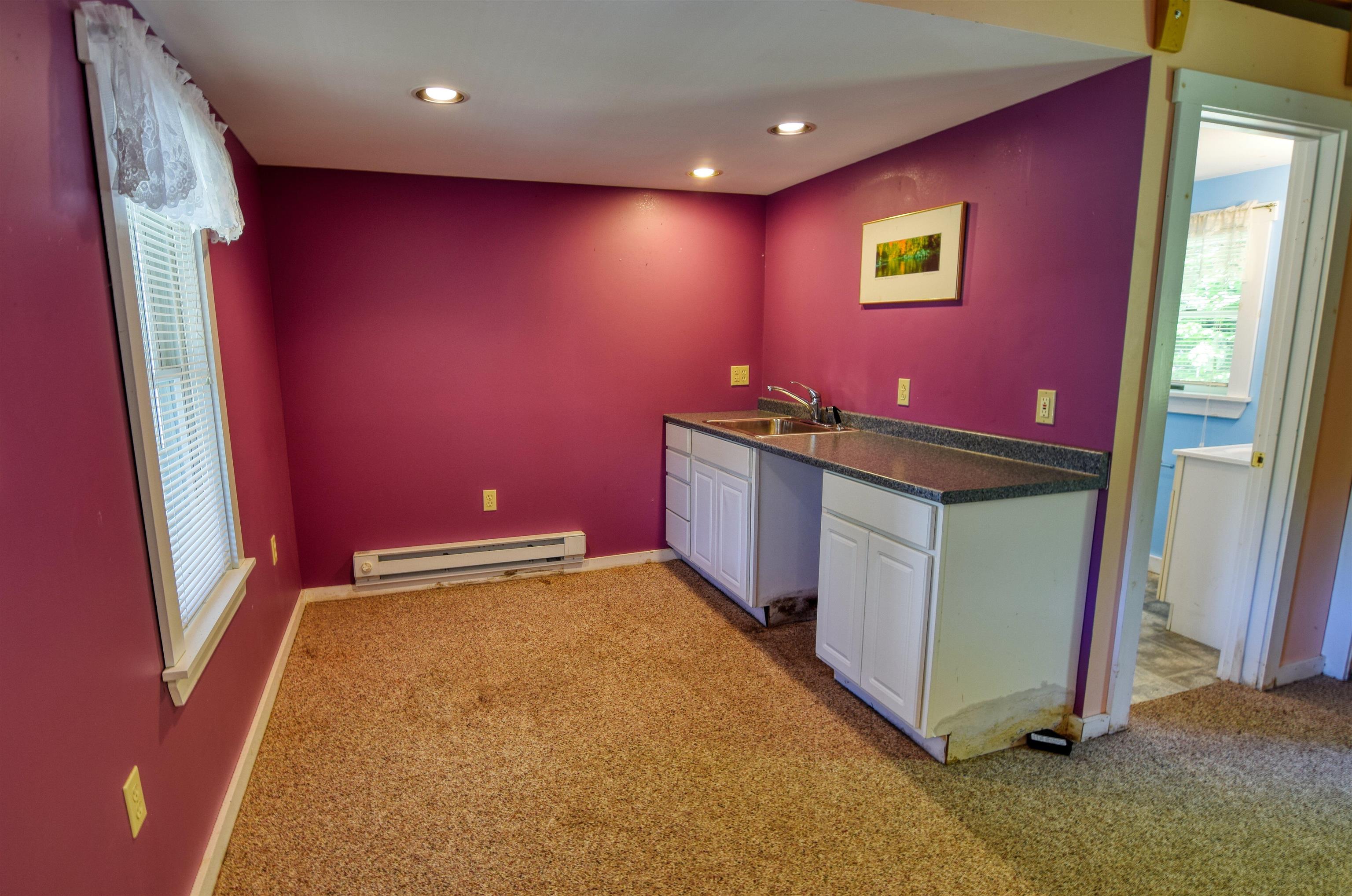 1294 Daniel Webster Hw, Woodstock, NH 03262