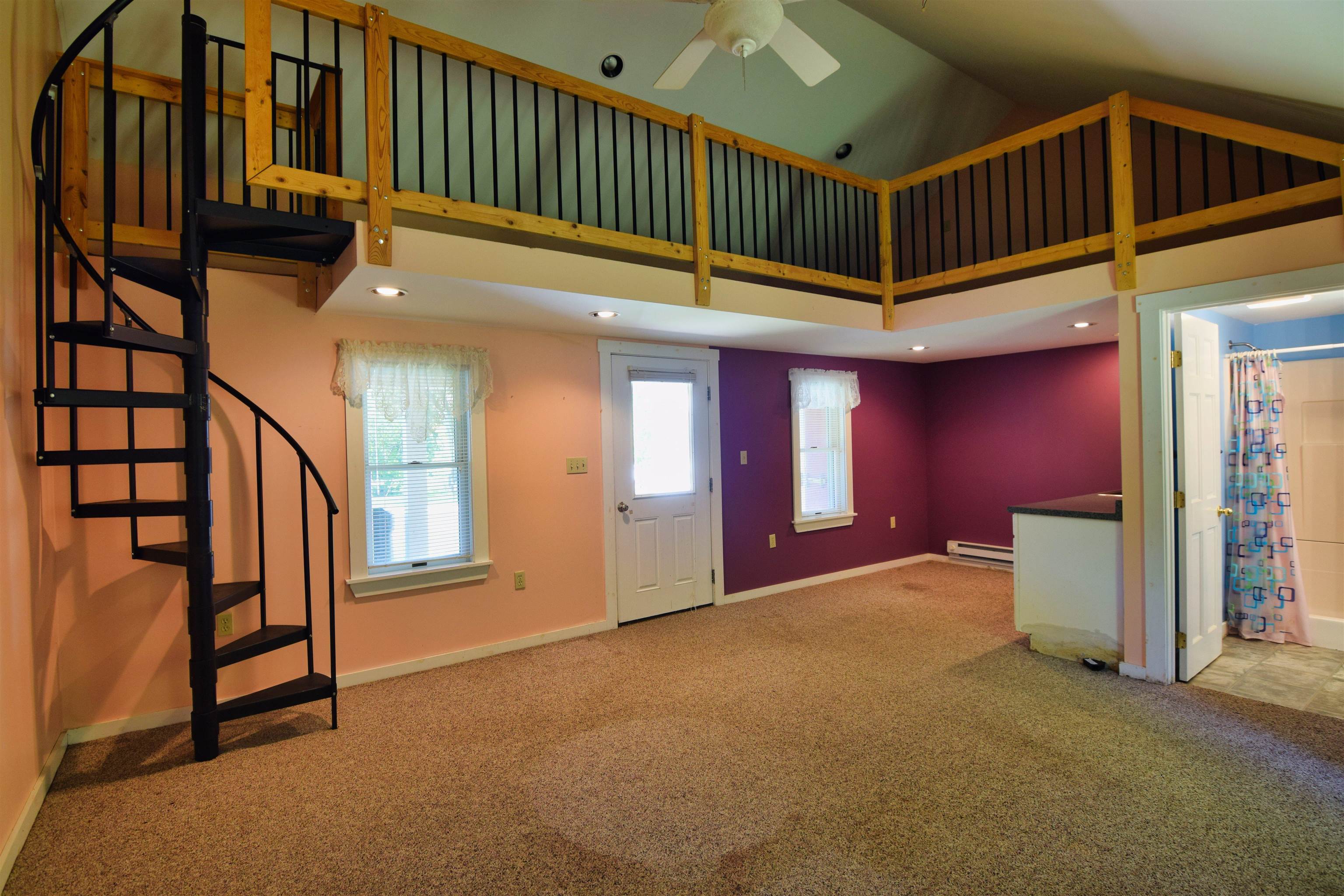 1294 Daniel Webster Hw, Woodstock, NH 03262