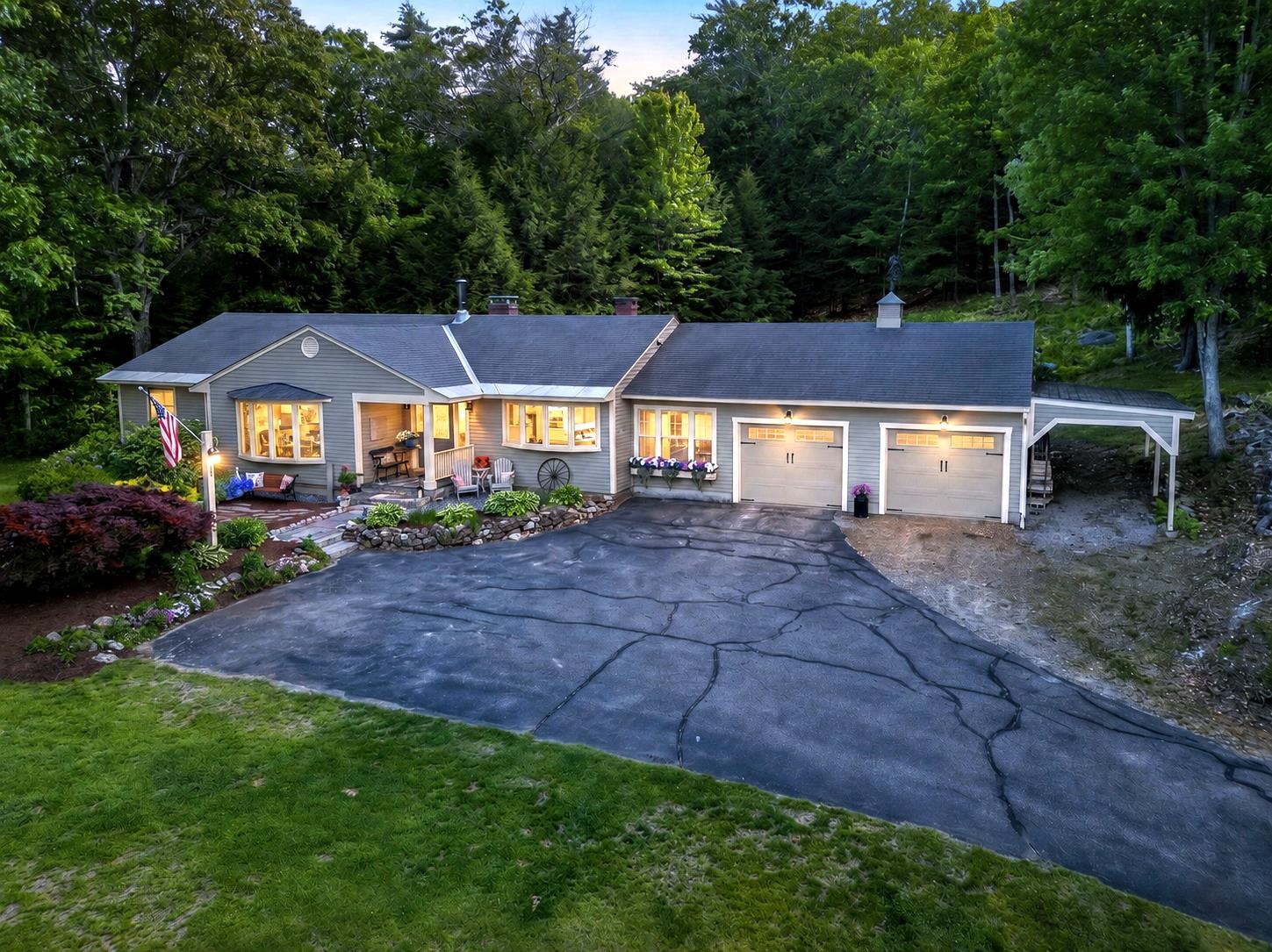 5 Tillinghast Rd, Sutton, NH 03260
