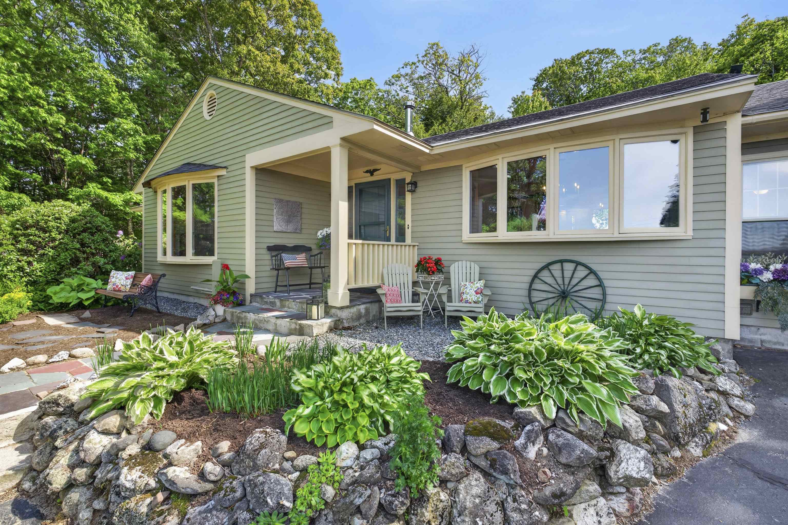 5 Tillinghast Rd, Sutton, NH 03260