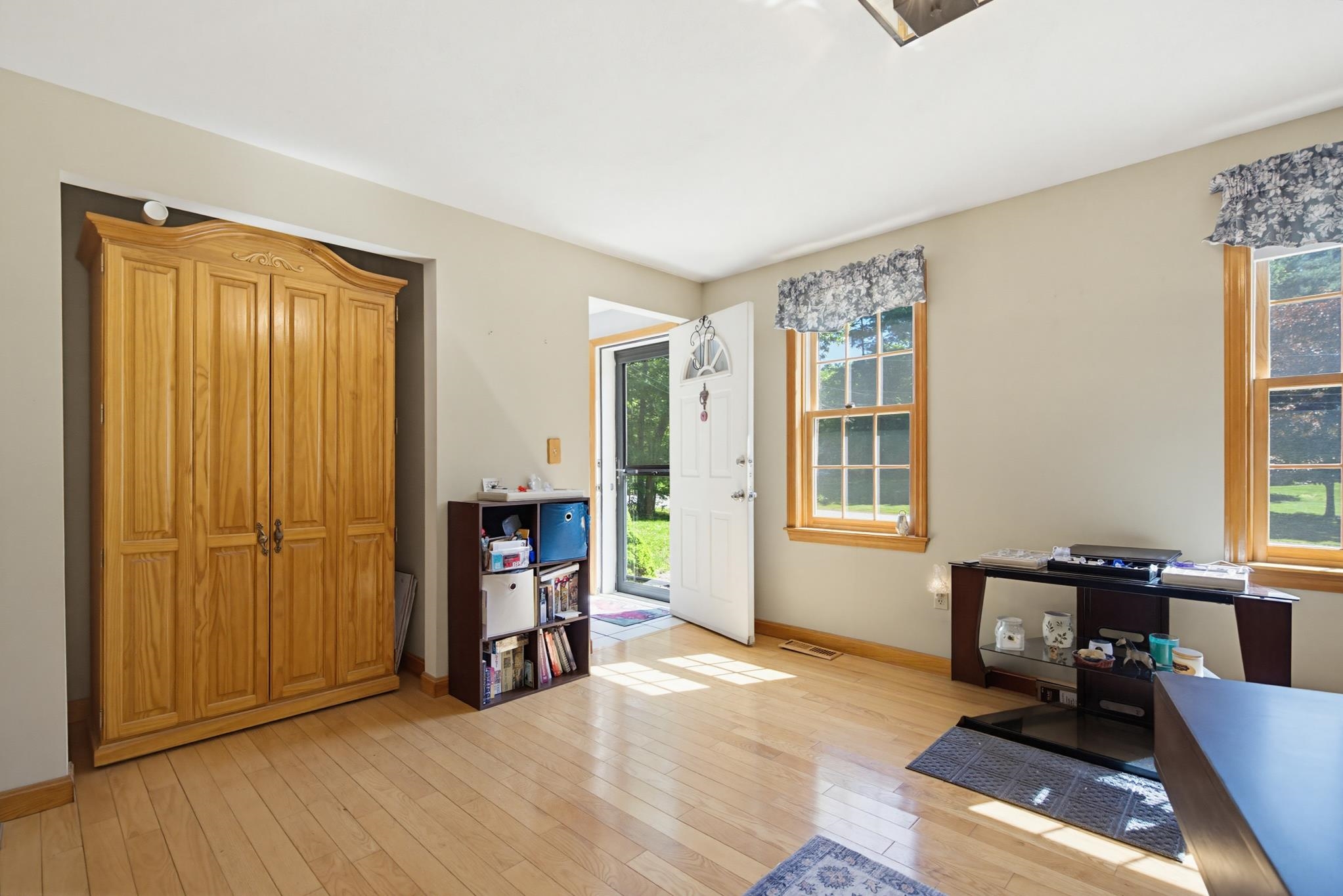 55 Kristin Dr, Derry, NH 03038
