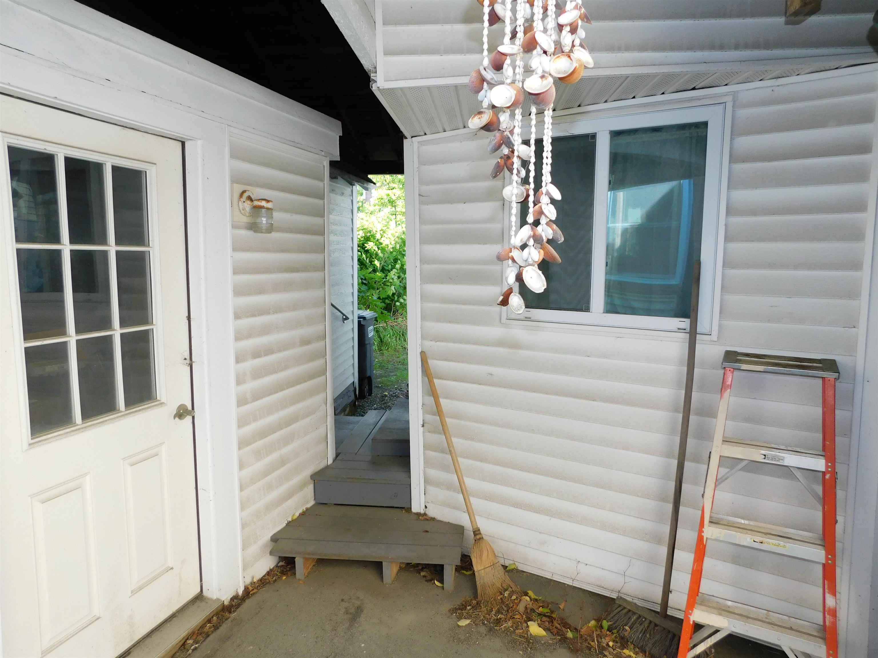 79 Central St, Haverhill, NH 03785