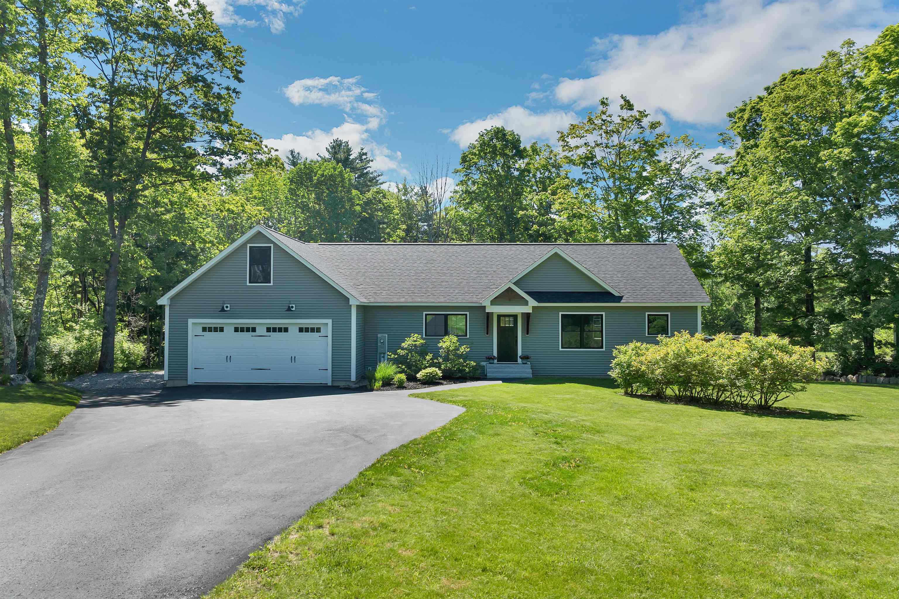39 Gunstock Hill Rd, Gilford, NH 03249