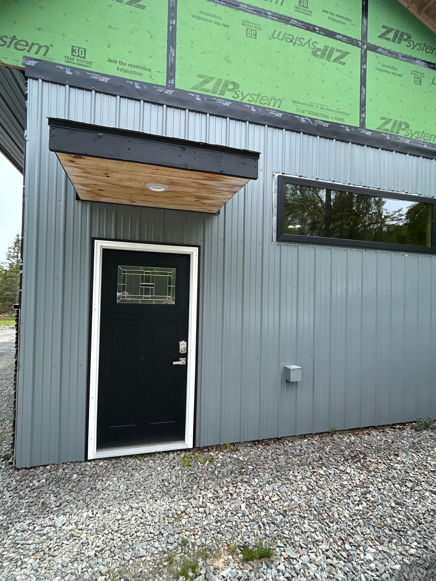 Entry to garage/shop