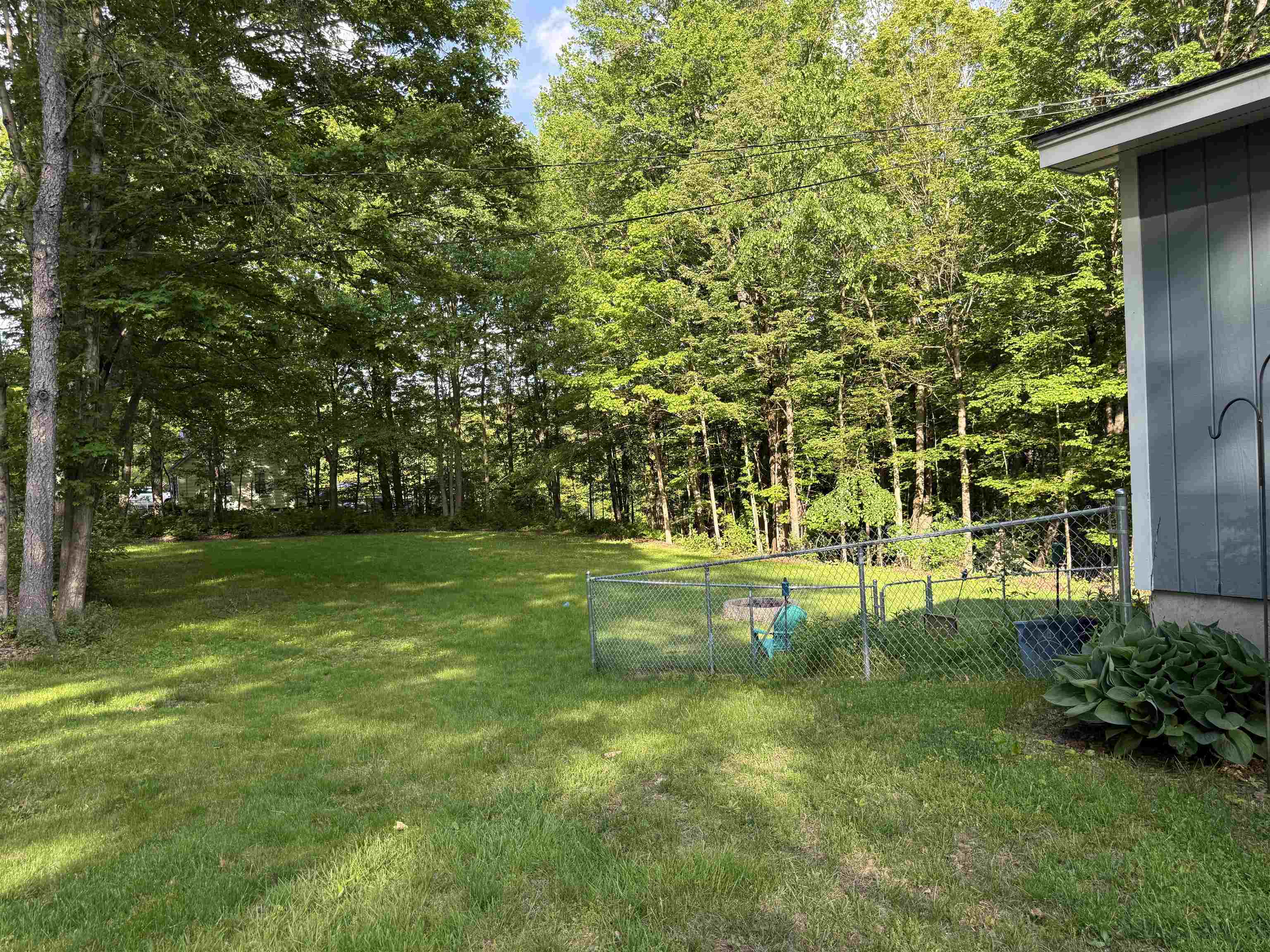 87 Clay Hill Rd, Claremont, NH 03745