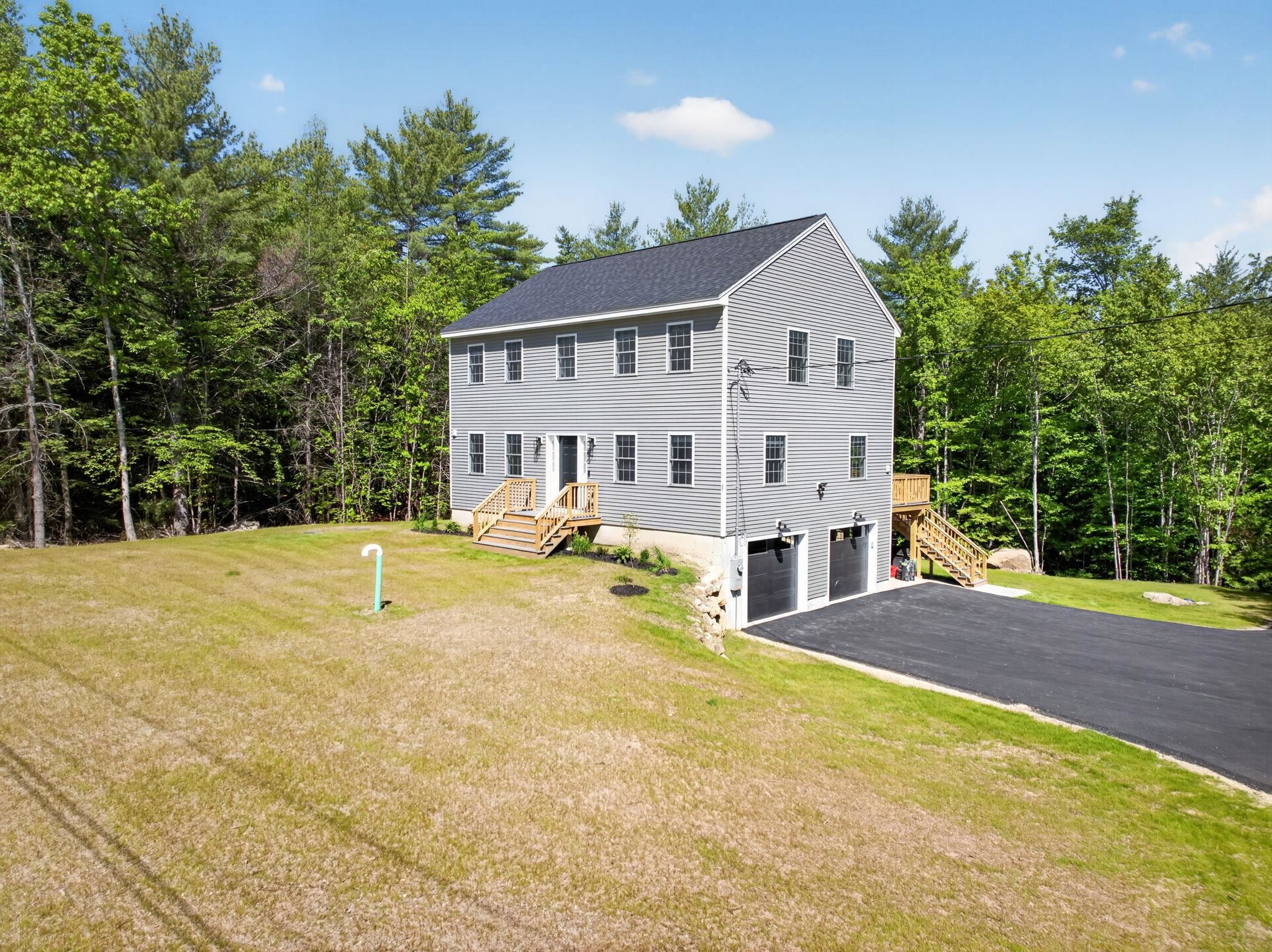 47 Chestnut Dr, Allenstown, NH 03275