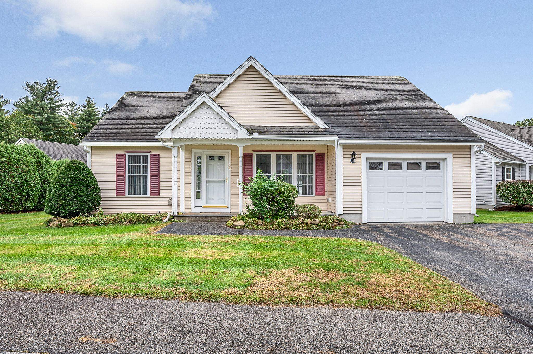 39 Westchester Ct, Hudson, NH 03051