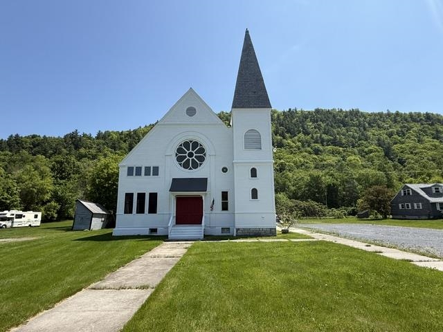 Pownal VT&nbsp;Home for sale $$429,000 $64 per sq.ft.