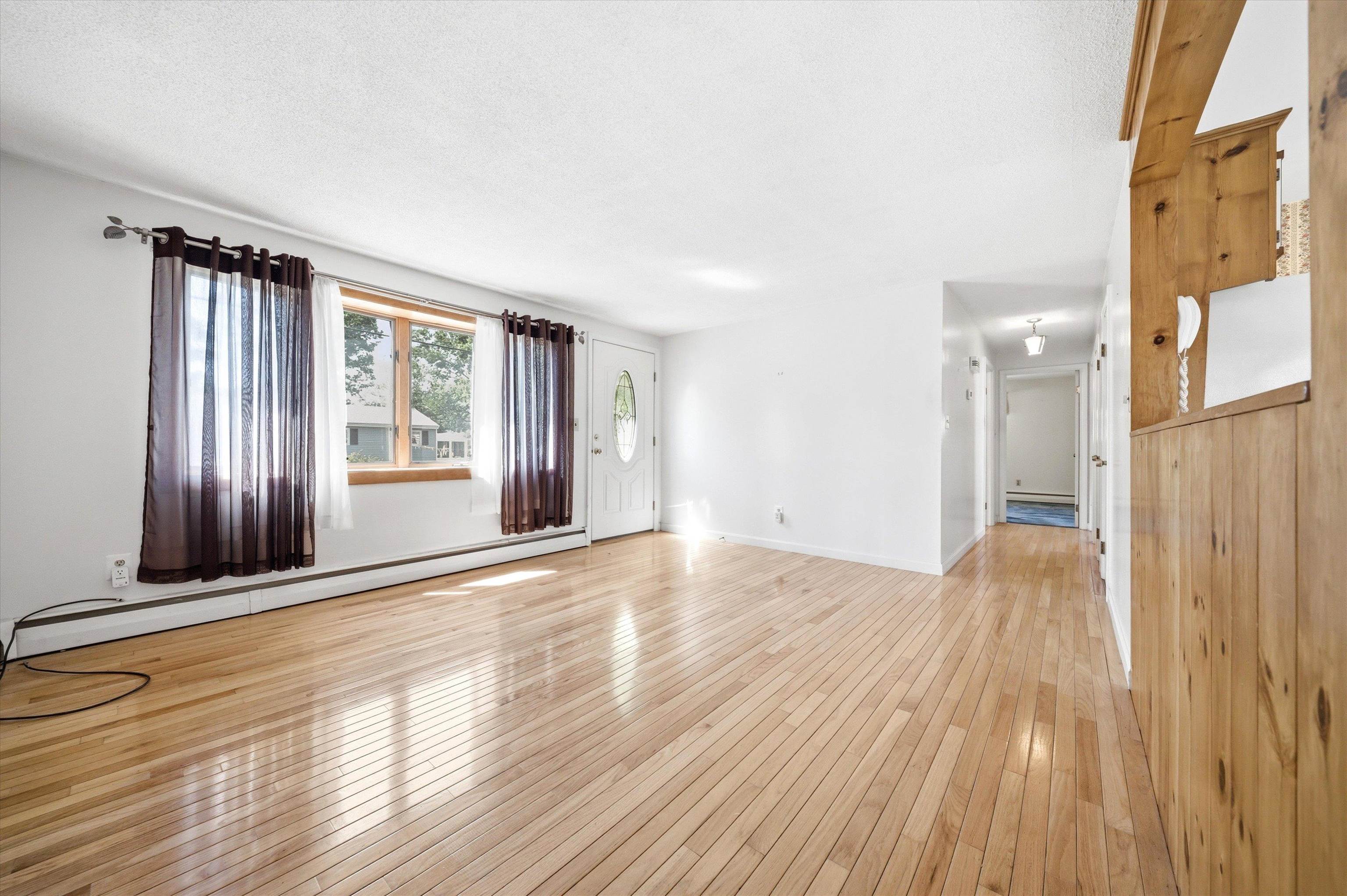 33 Ross St, Nashua, NH 03060