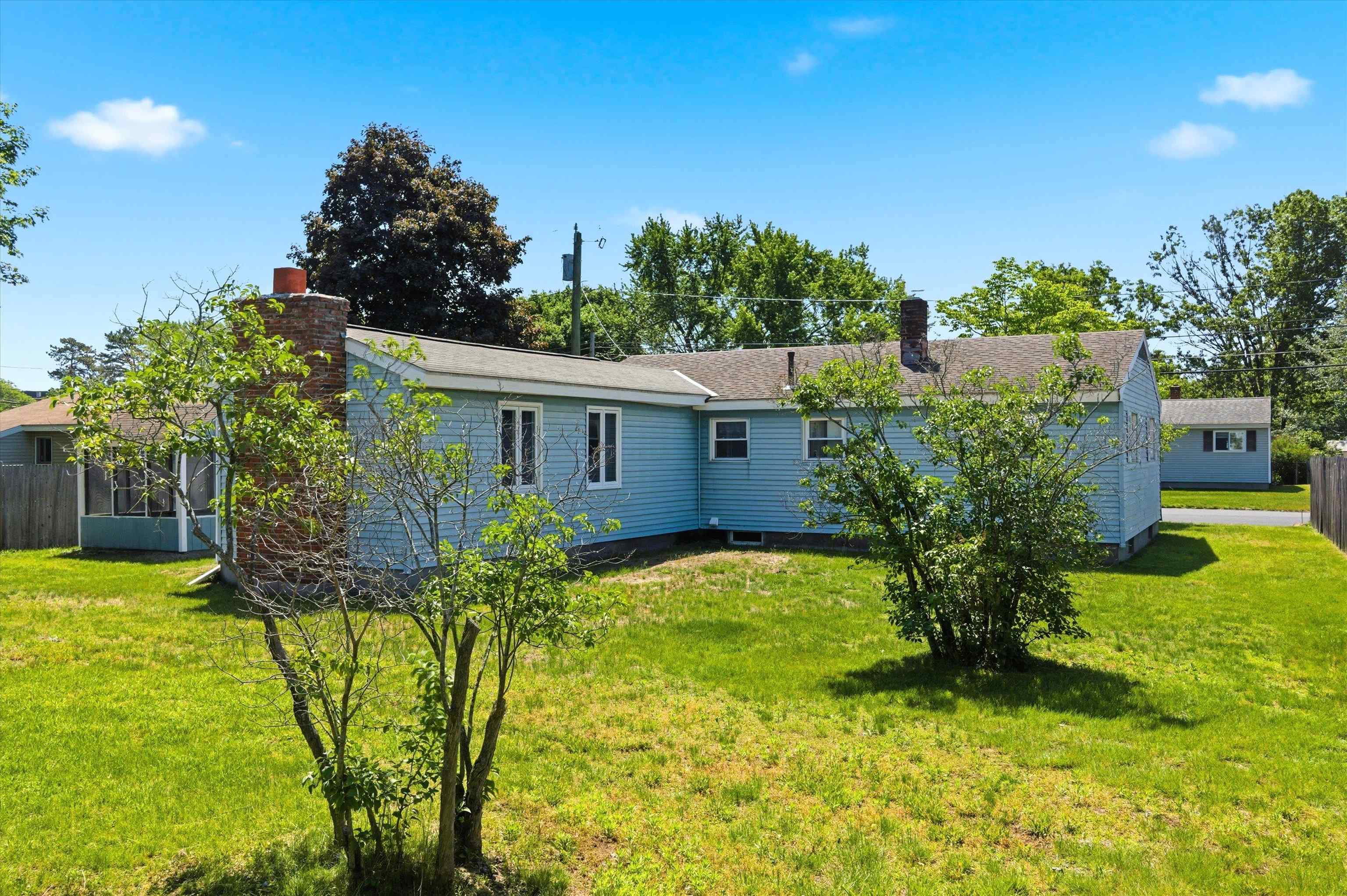 33 Ross St, Nashua, NH 03060