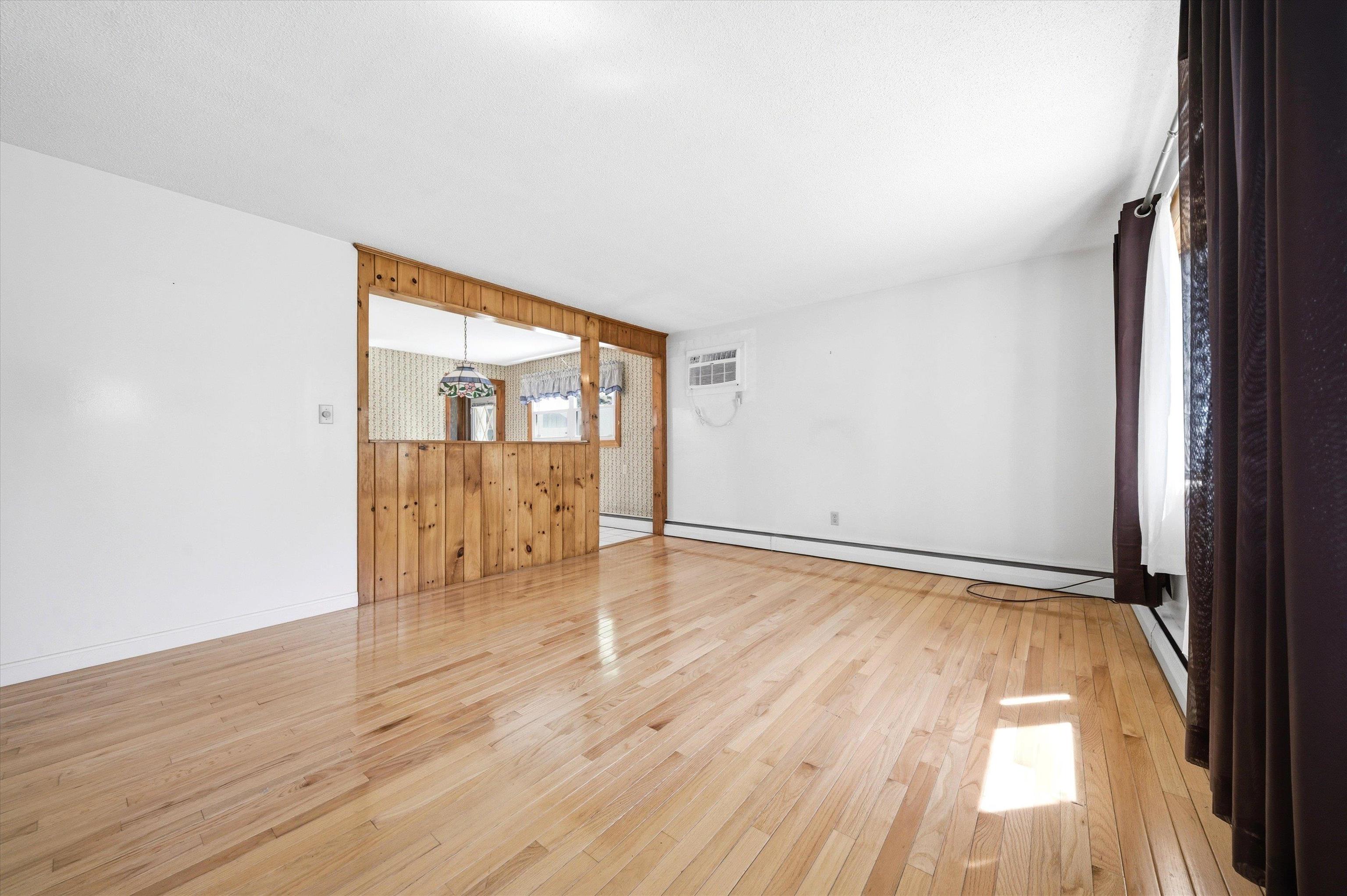 33 Ross St, Nashua, NH 03060