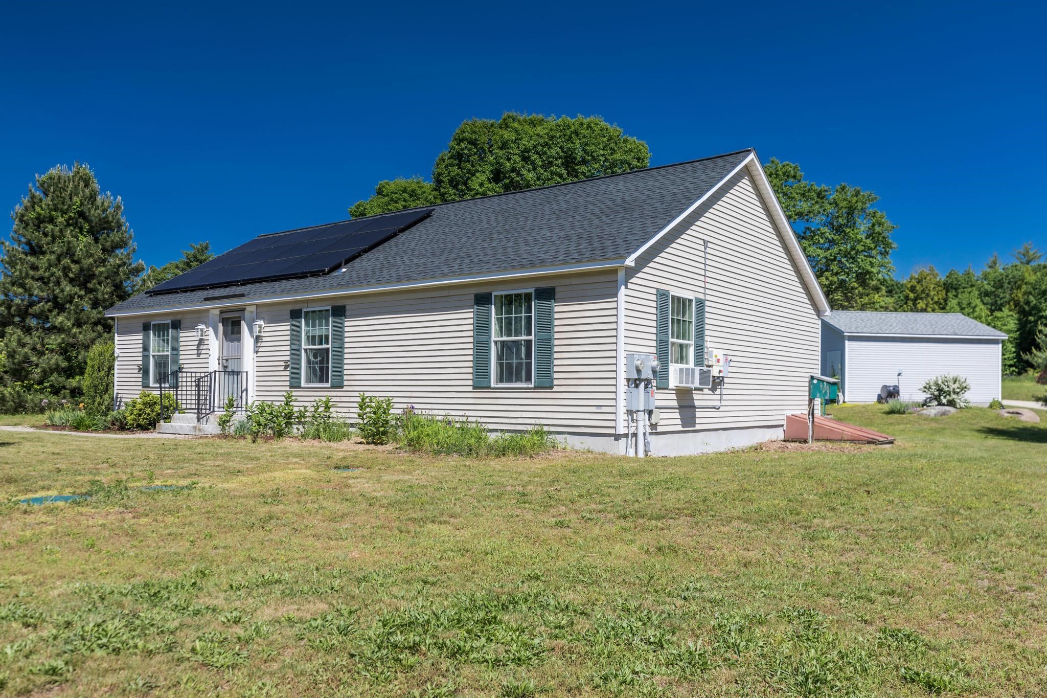 53 Nuthatch Loop, Barrington, NH 03825