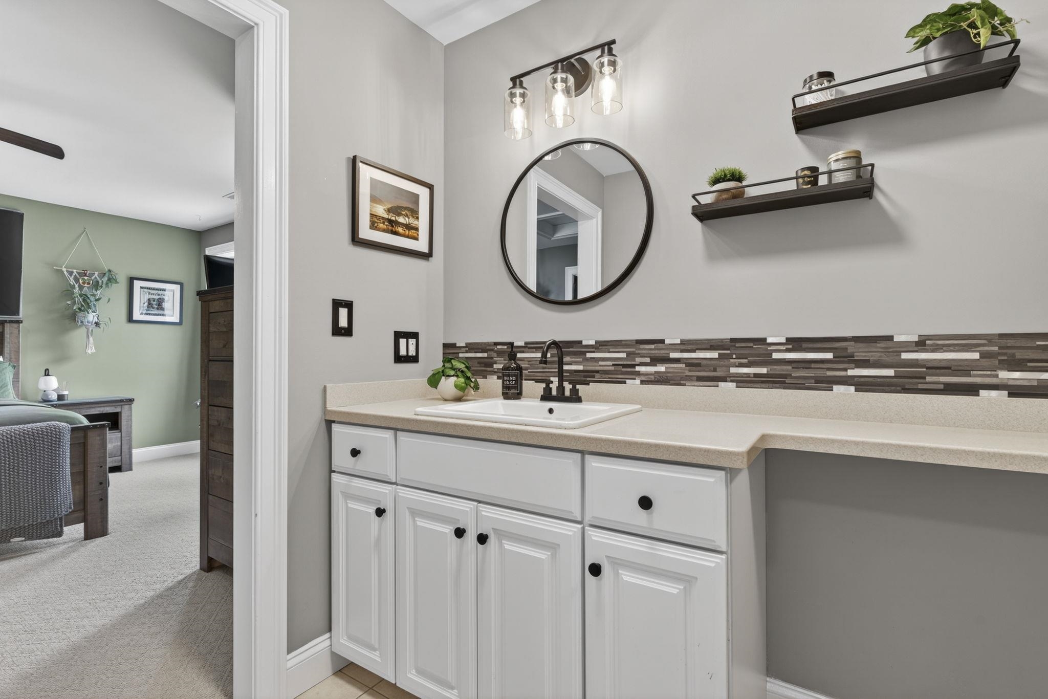 2nd floor bath
