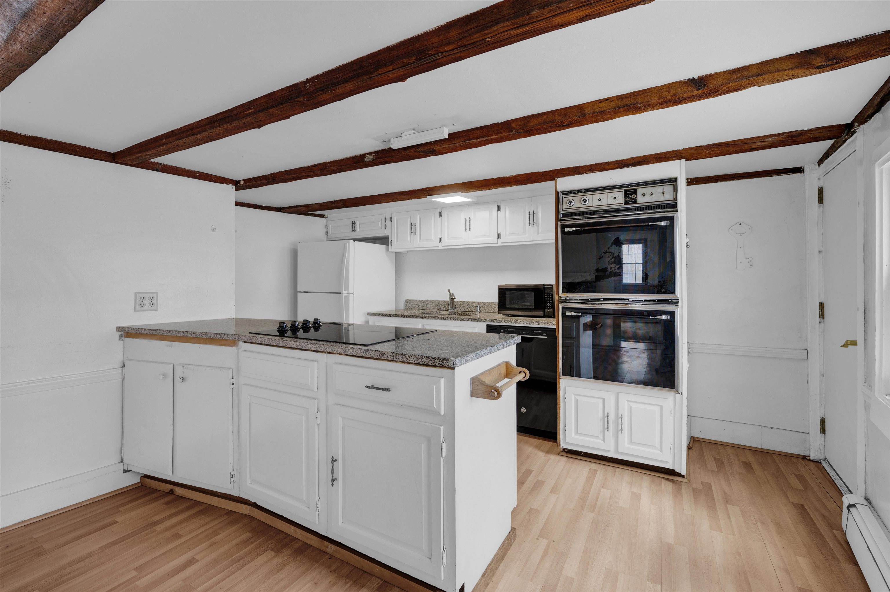 357 Maplewood Ave, Portsmouth, NH 03801