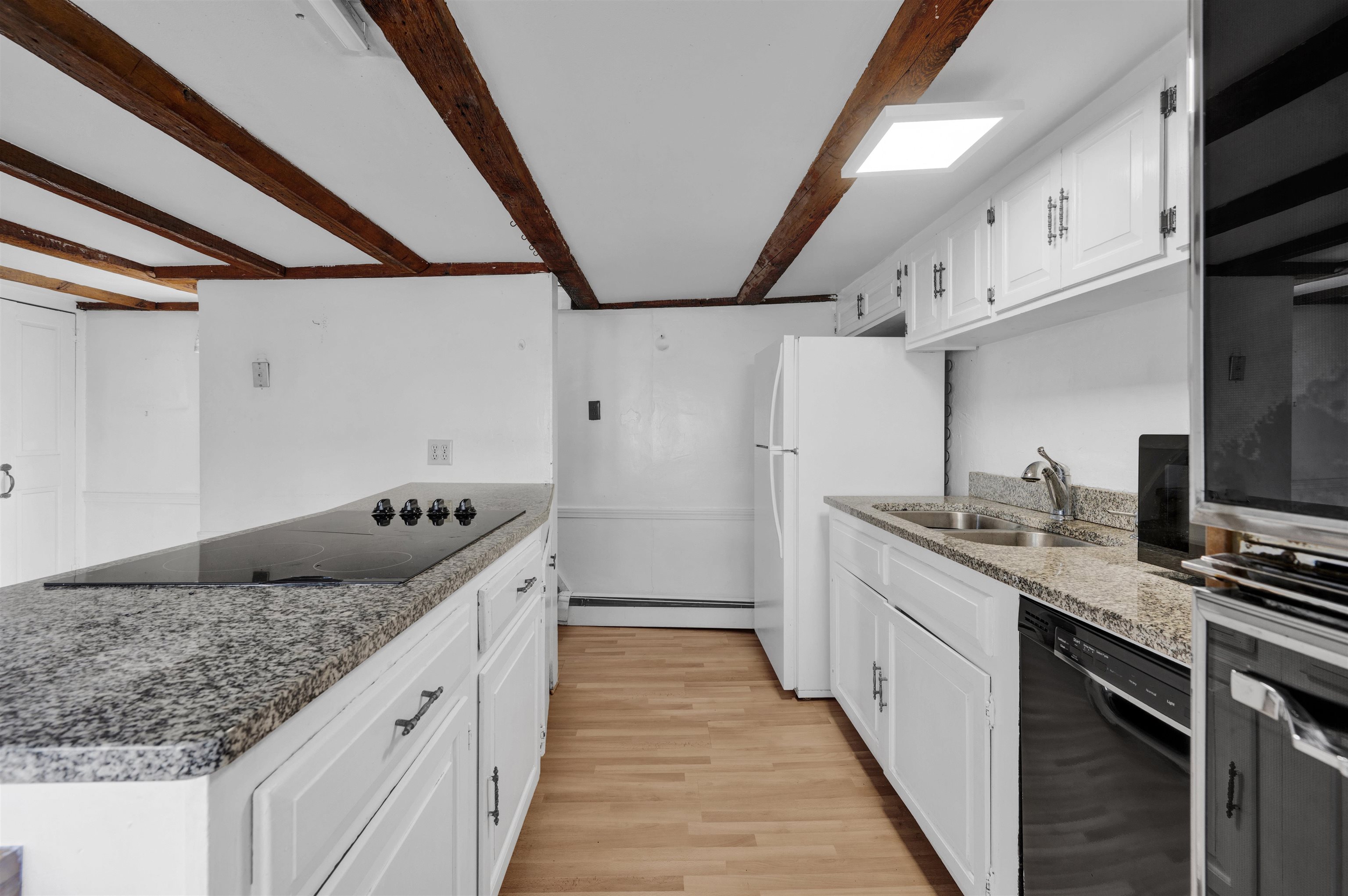 357 Maplewood Ave, Portsmouth, NH 03801